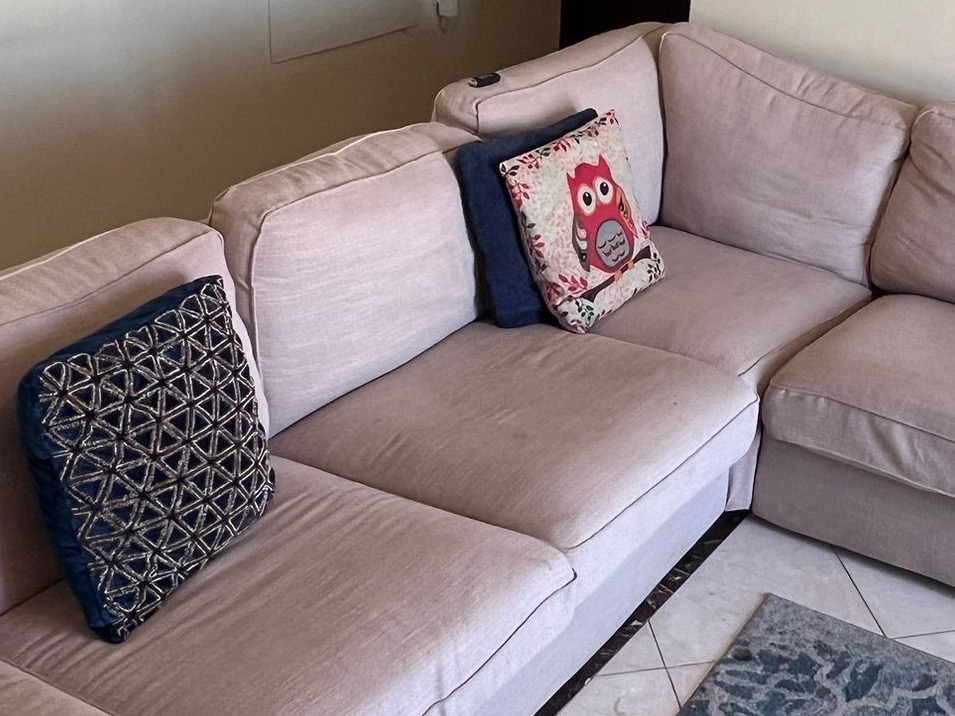 KIVIK SOFA FOR SALE 700 QAR - Image 4
