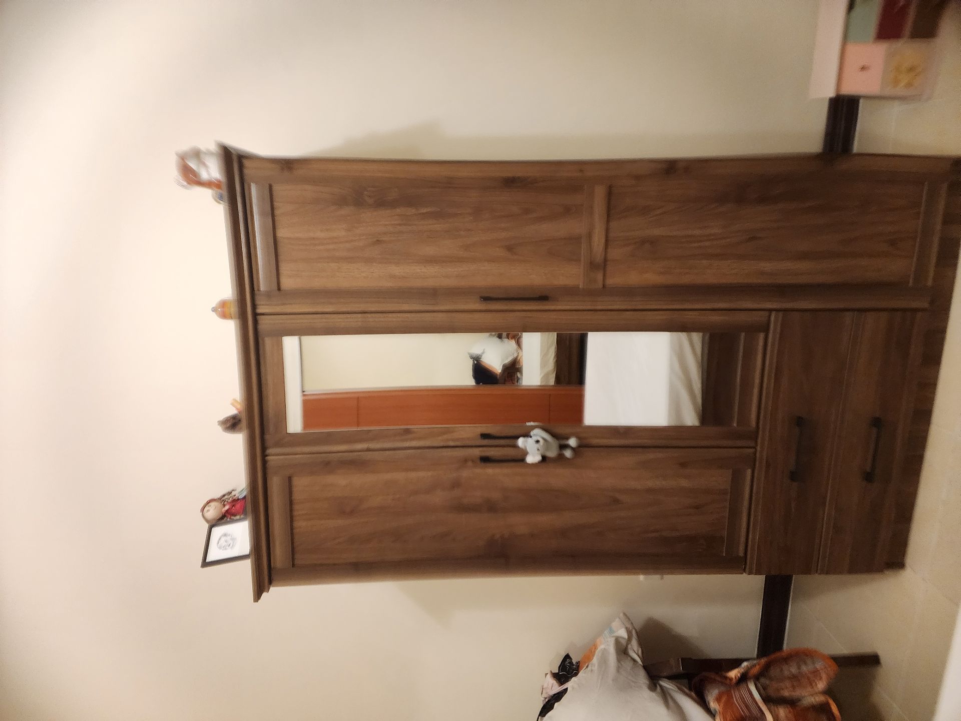 Bedroom with matress - Image 1