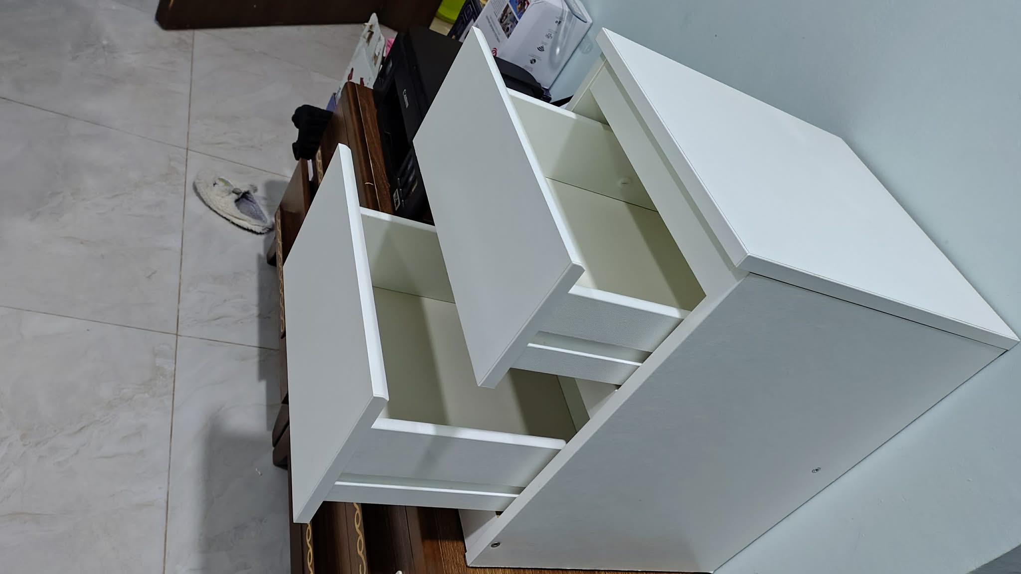 CABINETS AND DRAWERS - Image 9