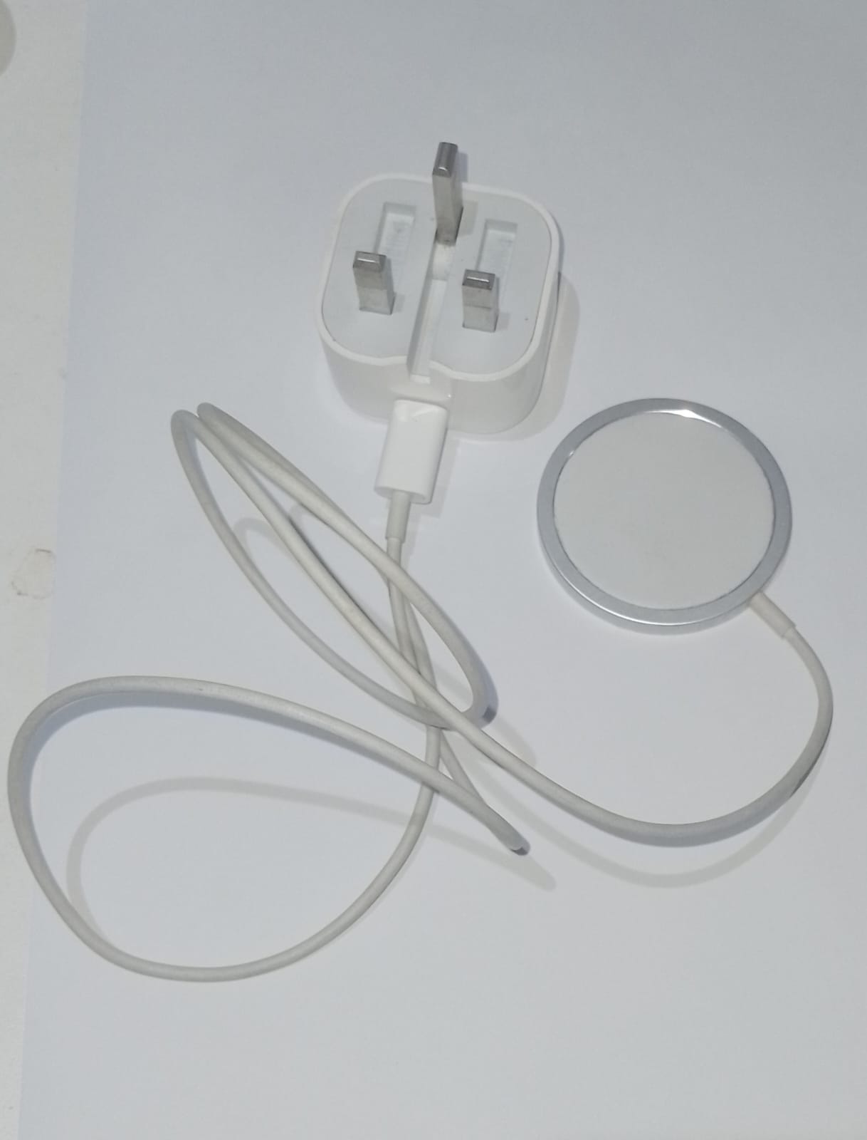 iPhone 12 128 GB with MagSafe Charger and Box - Image 3