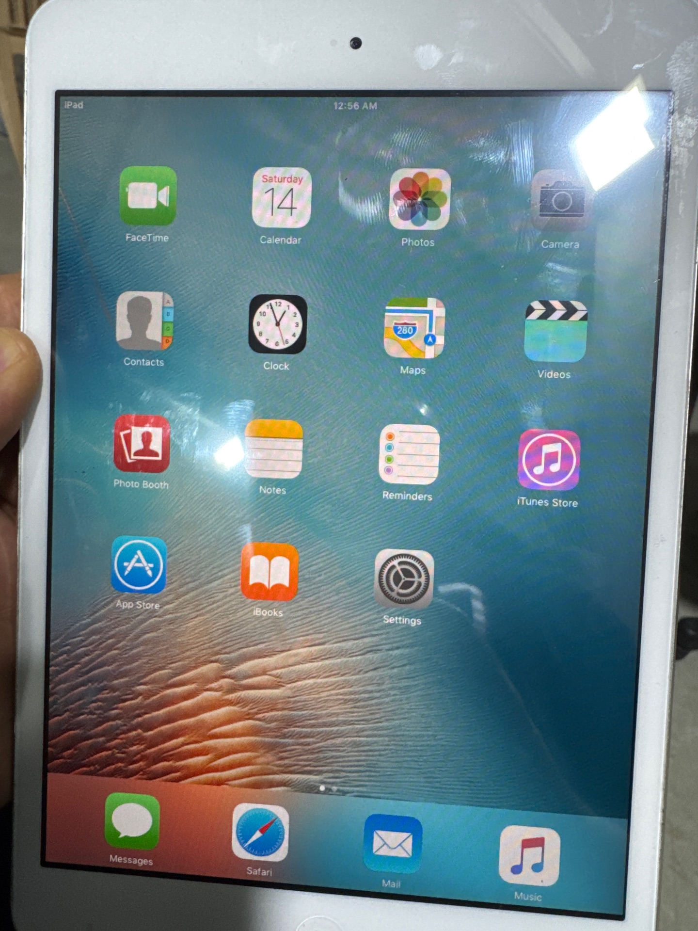 iPad mini 1st Gen good condition  - Image 3
