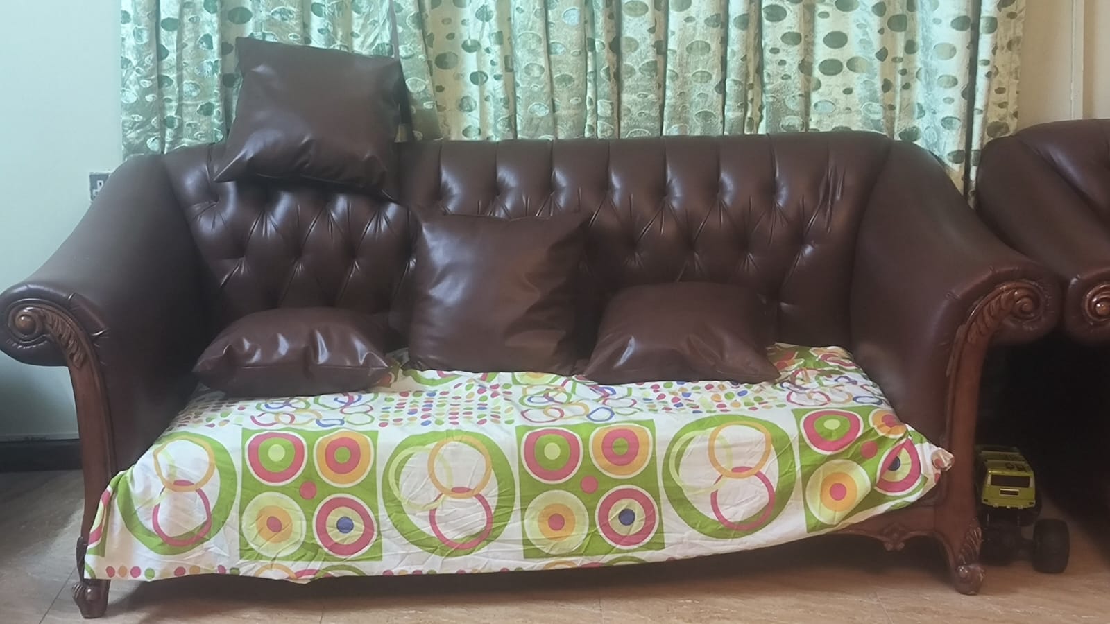 7 seater Leather Sofa set for URGENT SALE - Image 3