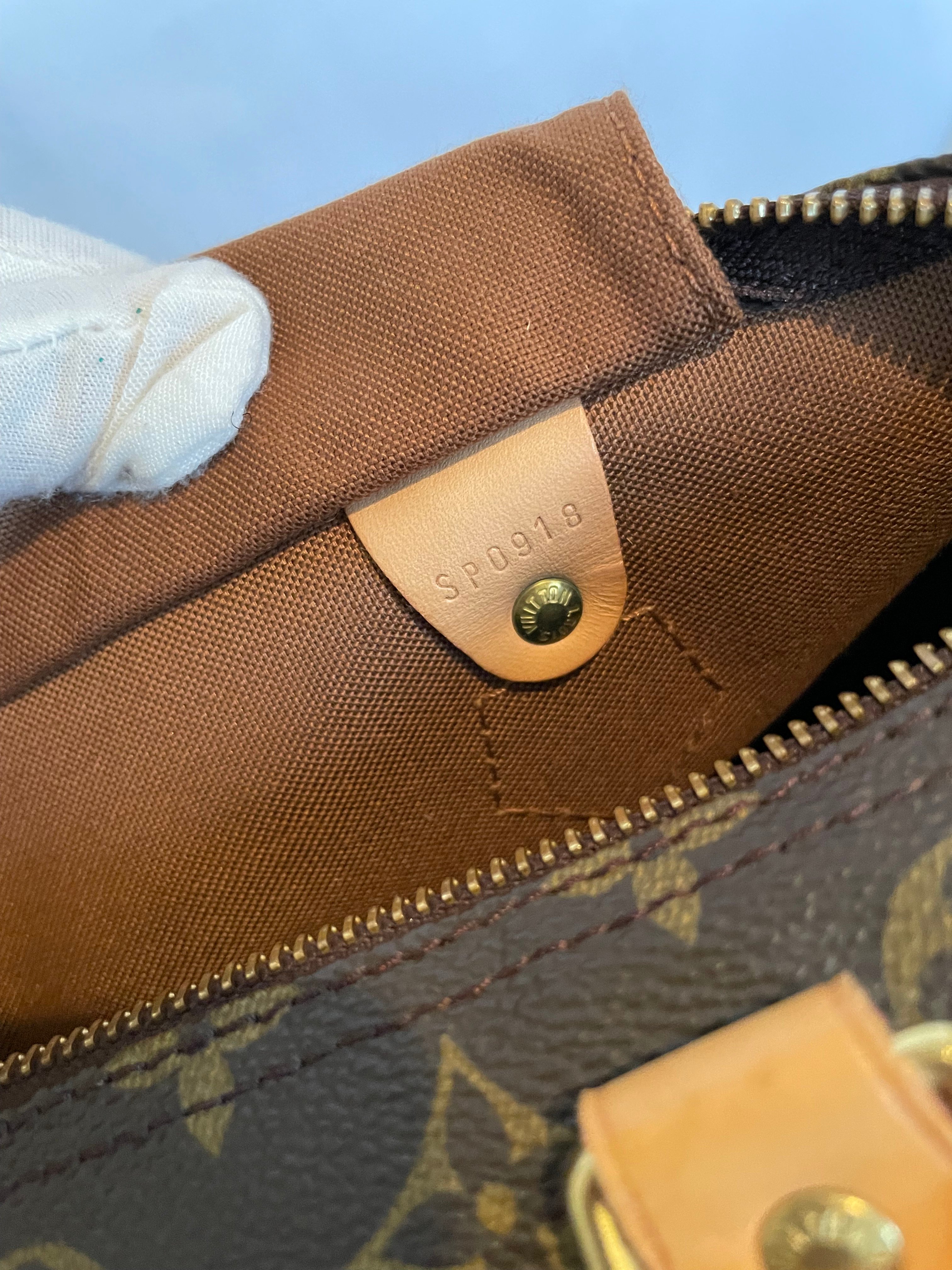 Louis Vuitton Vintage Speedy 30 – January 1998 (Date Code: SP0918) - Image 8
