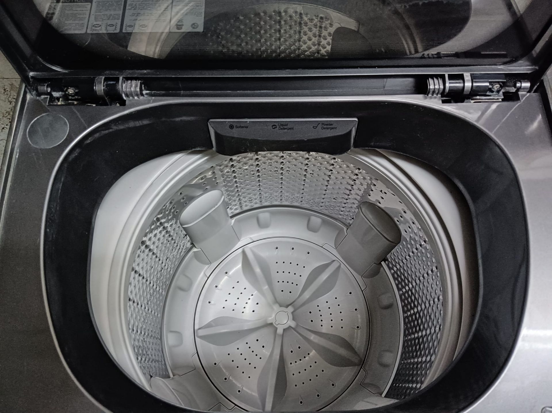 Sharp 15kg washing machine  - Image 5