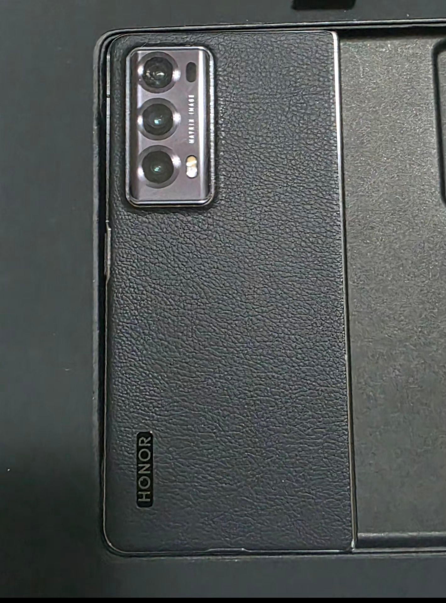 Honor magic v2  - Image 4