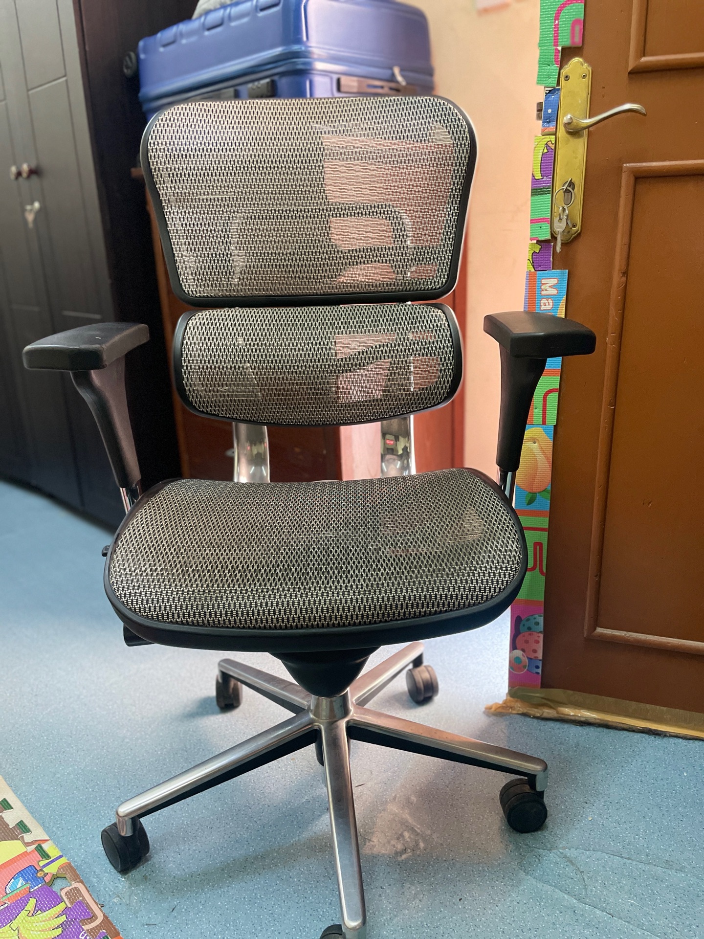 Ergohuman Medical Chair – For Sale! 🔥 600 QAR - Image 3