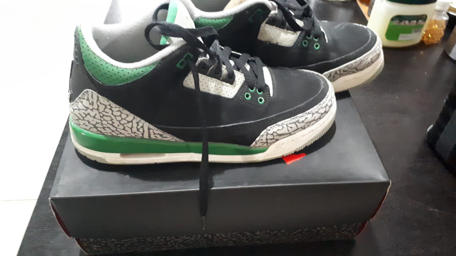 PRICE NEGOTIABLE | Used Jordan Shoes (US 7) - Image 4