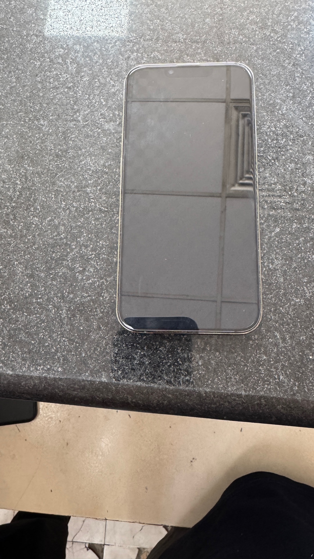 No charger  - Image 4