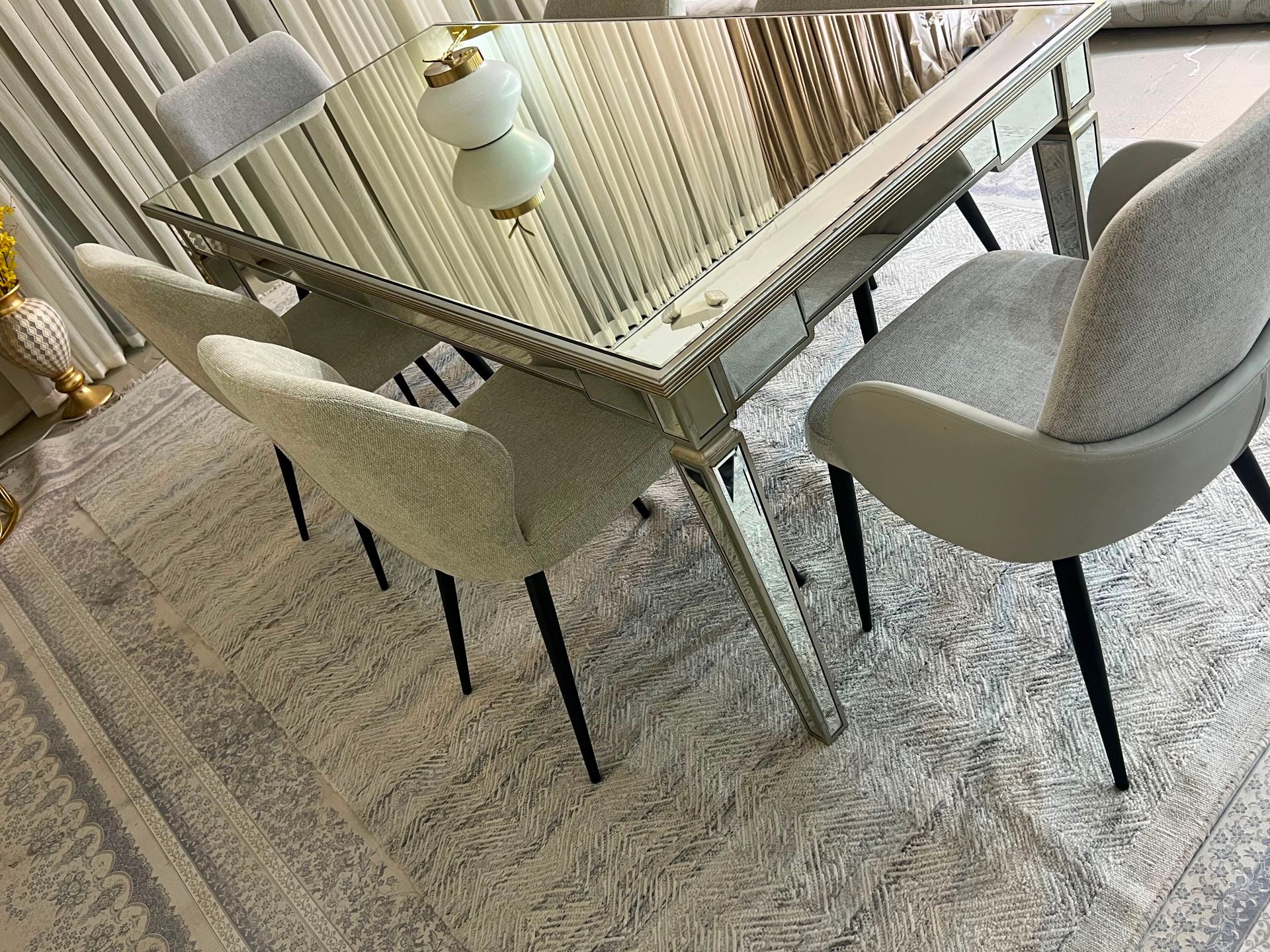 100% BREND NEW HOME CENTER DINING TABLE  URGNT SALE }CALL OR WHAT'S APP >7153245 - Image 6