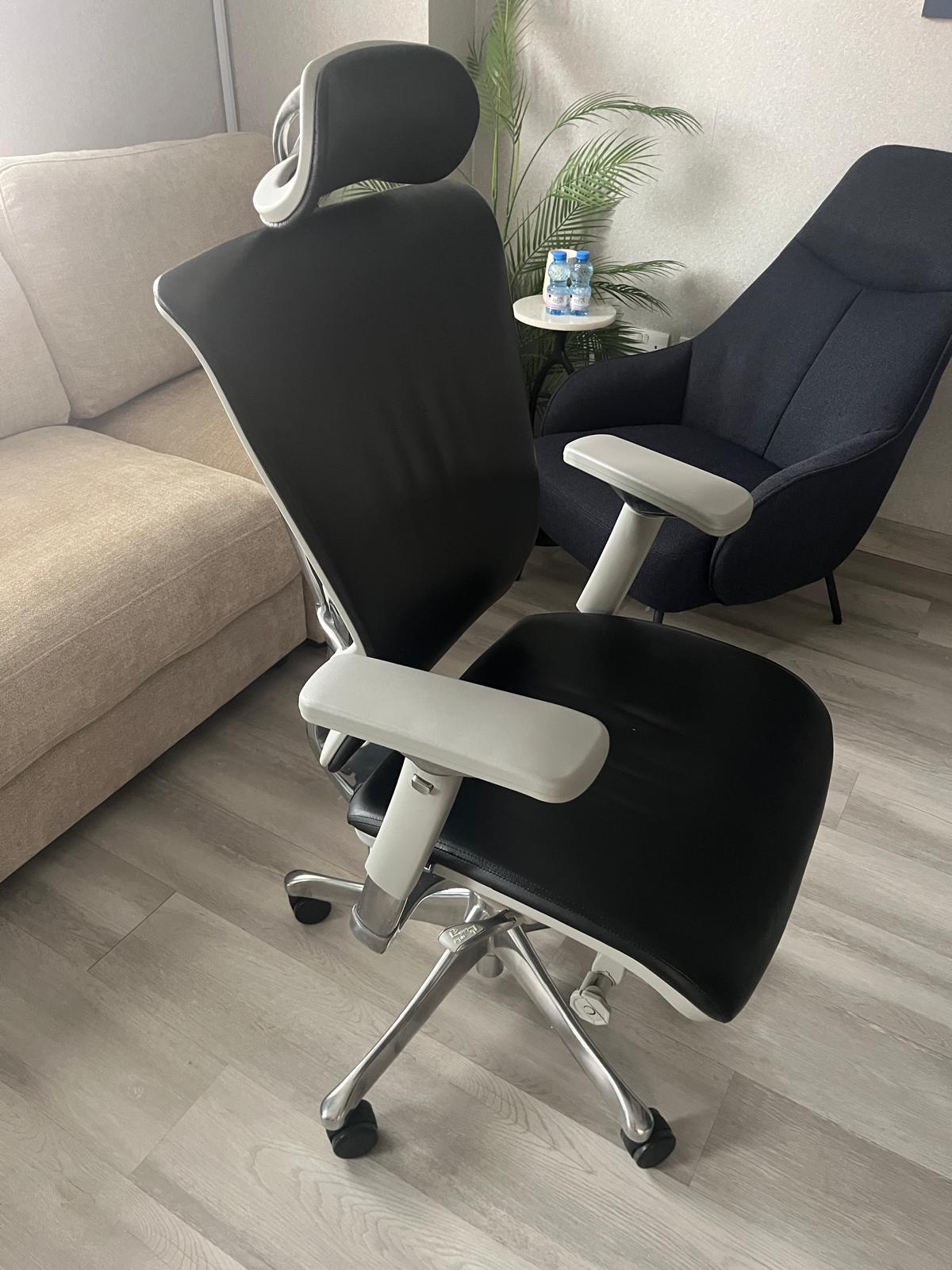 L-Shaped Desk with Chair - Image 7