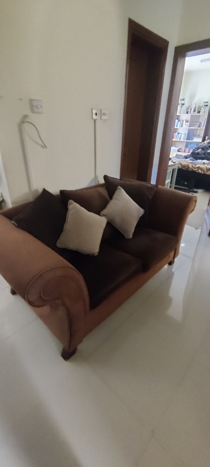 2 seater sofa - Image 4