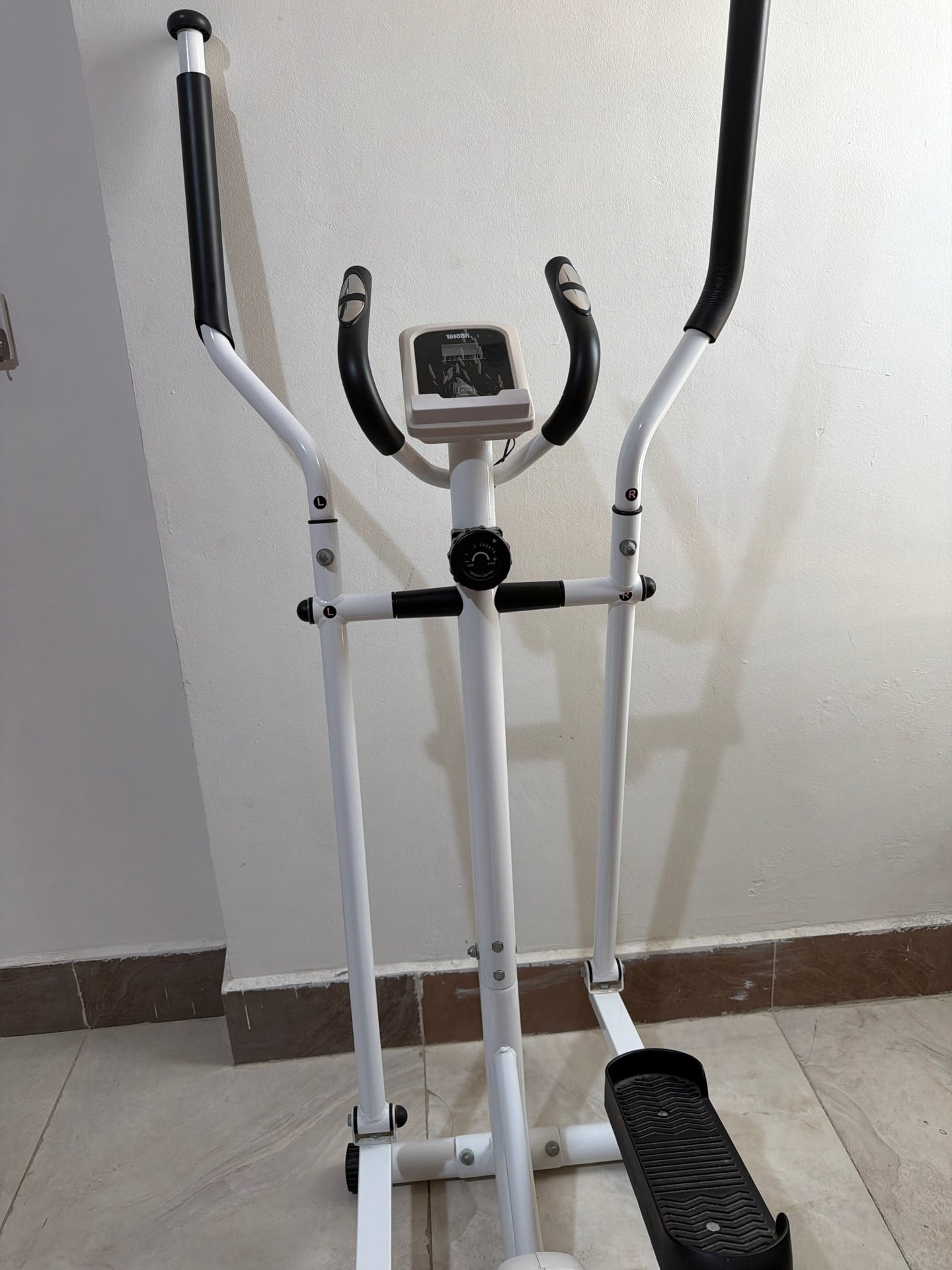 Exercise bike - Image 4