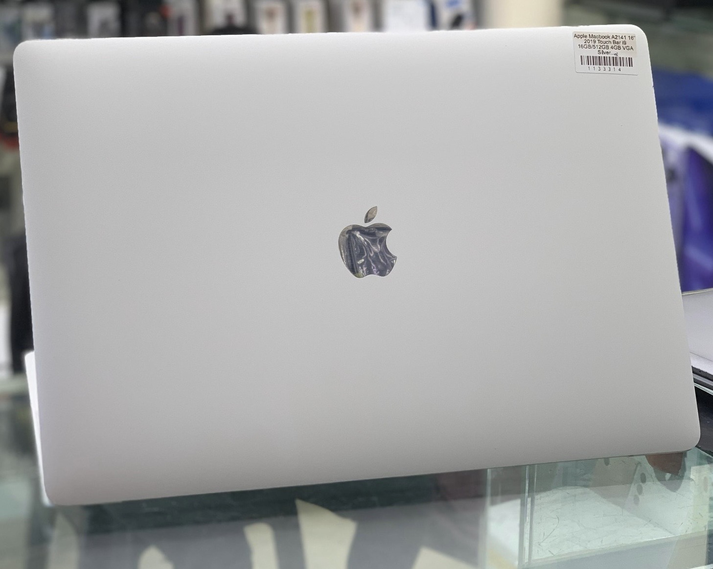 MacBook Pro 16-inch (2019) - Model A2141 - Image 3