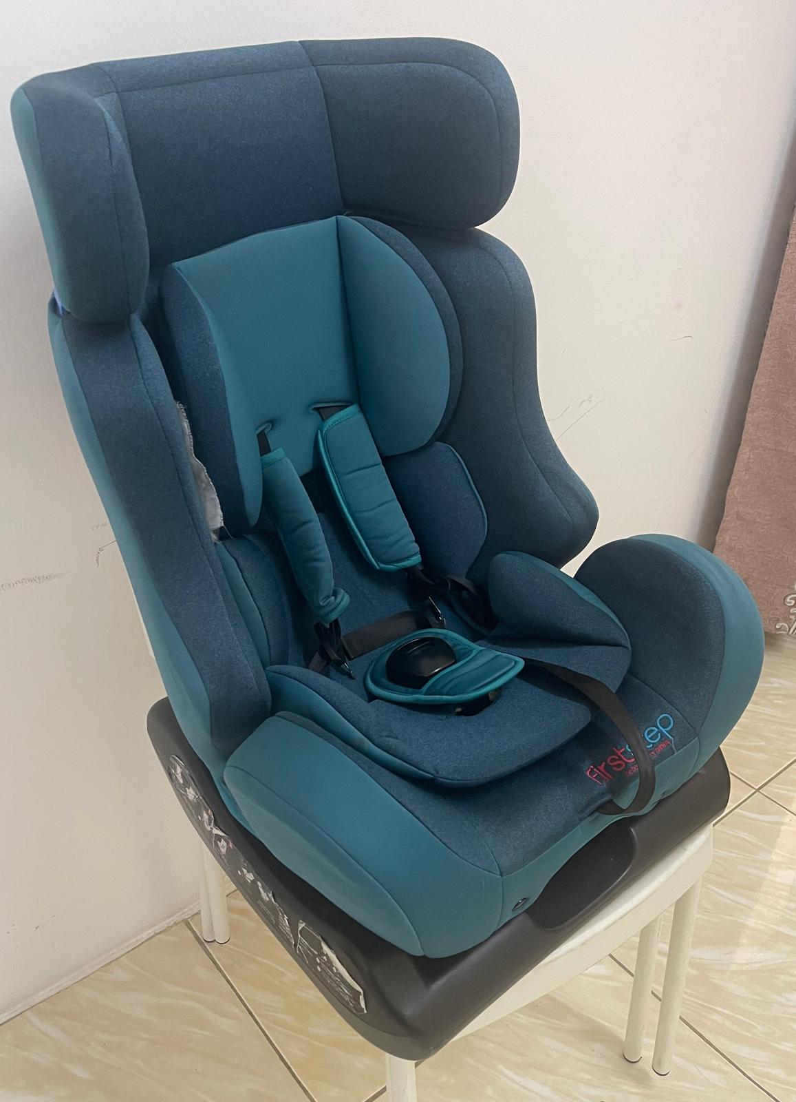 Car Seat - Image 2