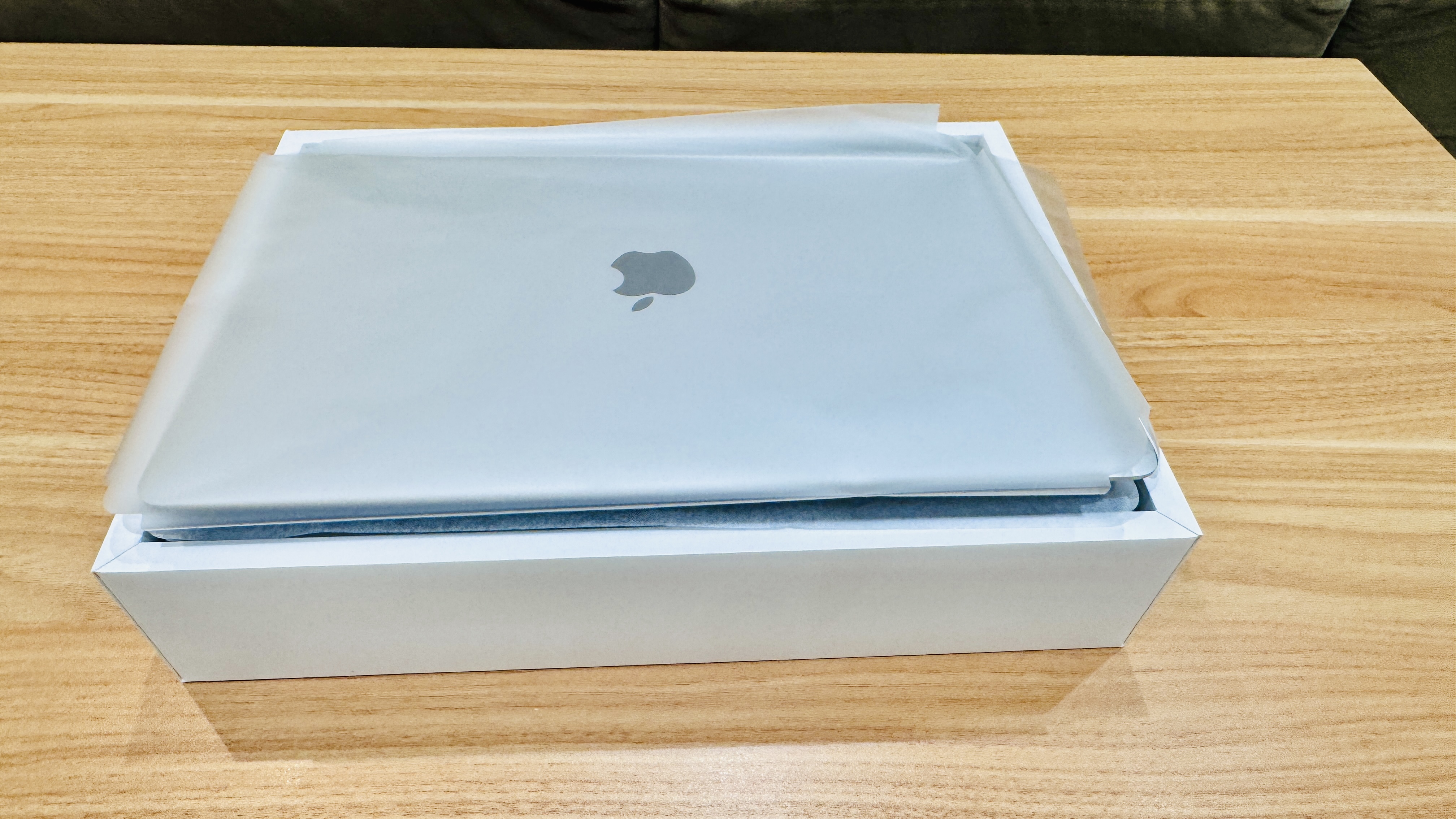 Apple MacBook Pro 13-inch M1 – 512GB – في علبته الأصلية والإيصال - Image 3