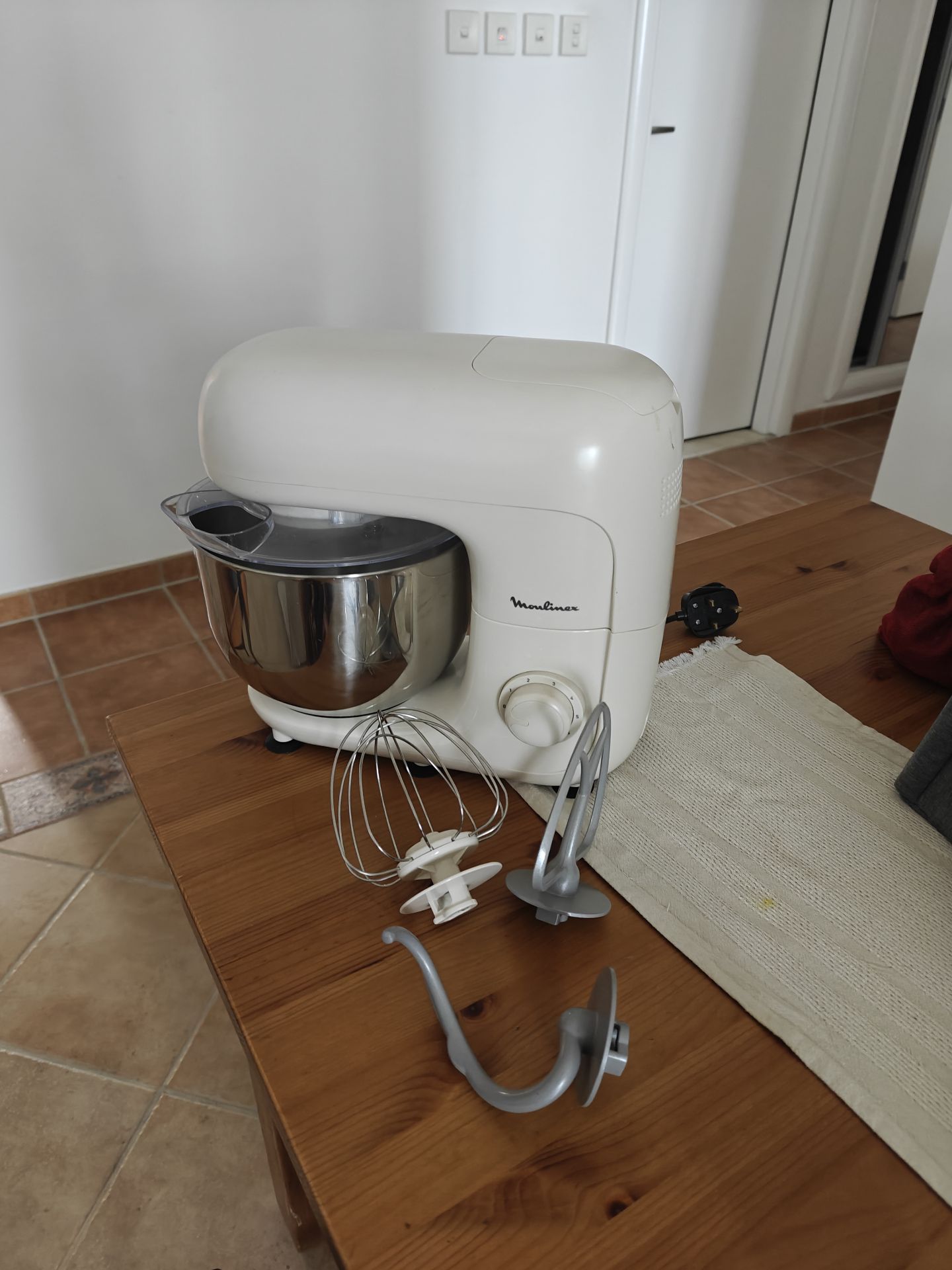 Molineux Stand Mixer / Kitchen Machine - Image 3