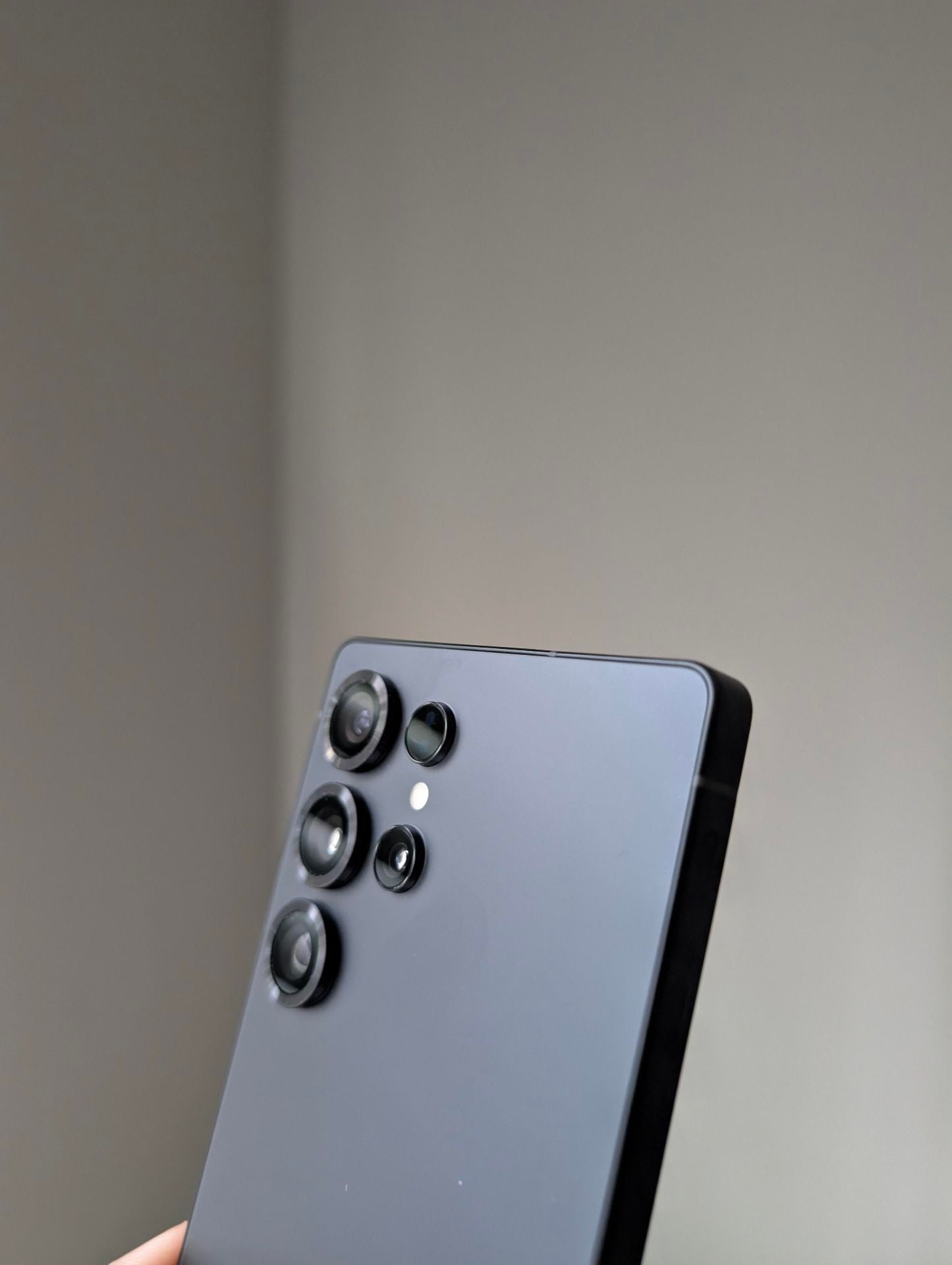 Samsung Galaxy S25 Ultra (5G) - Image 4