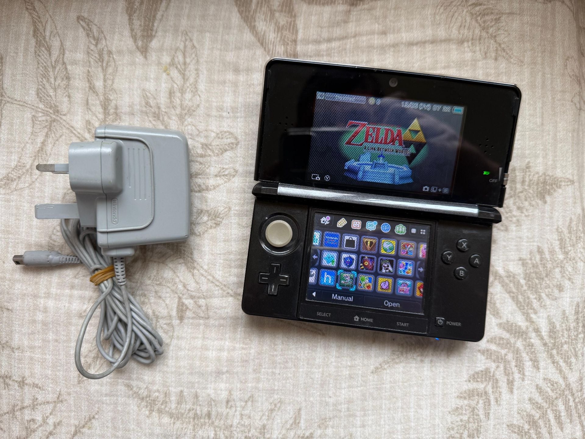 Nintendo 3ds with 35 games - Image 3