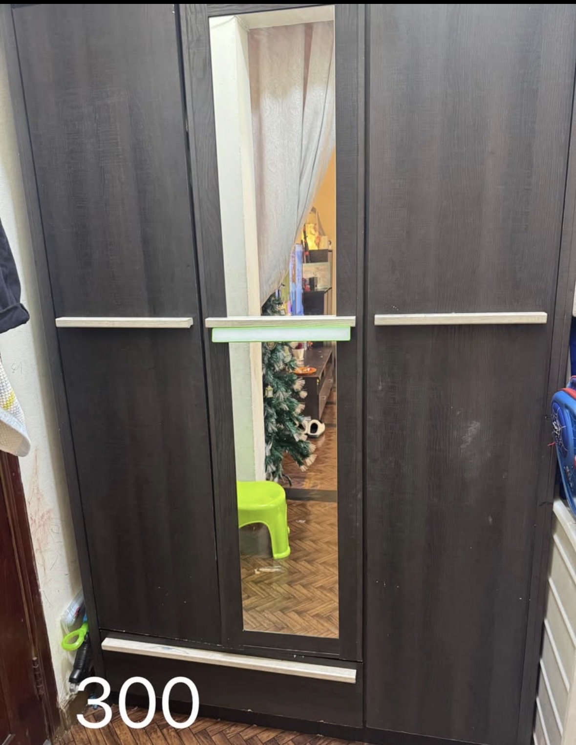 Wardrobe - Image 4