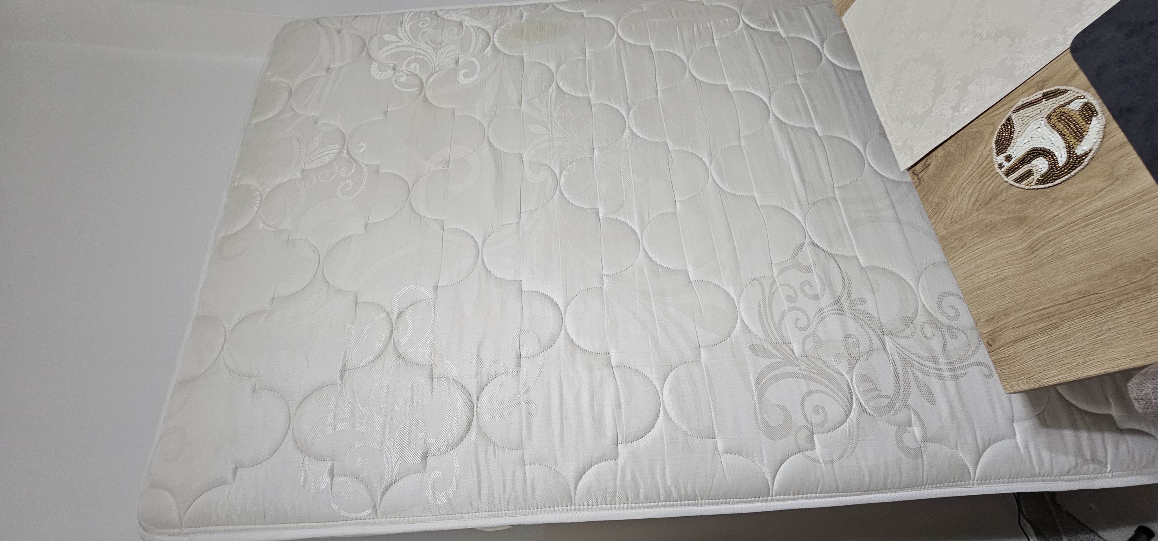 02 Bed with mattress - Image 2