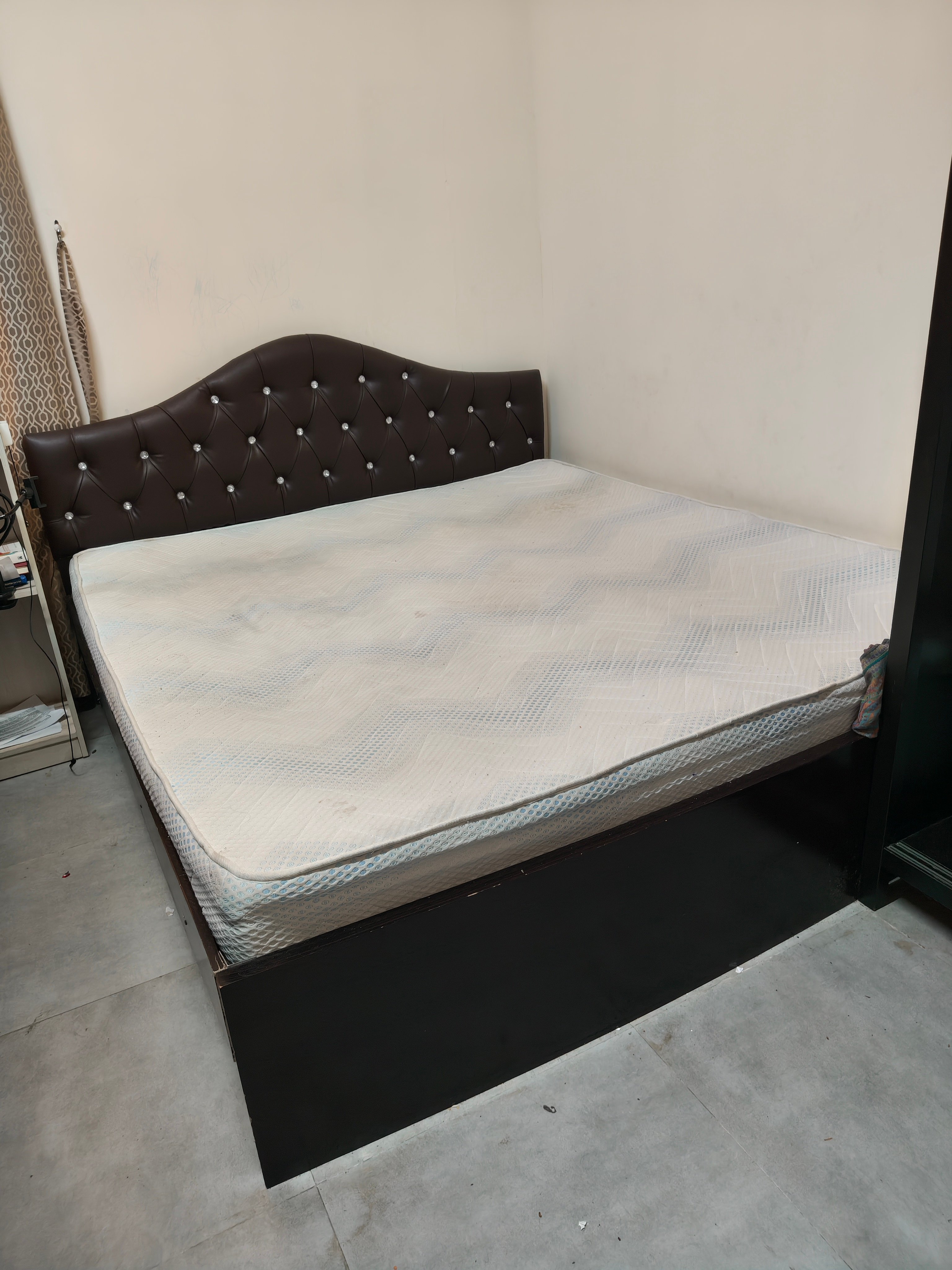 King size coat and Mattress - Image 1