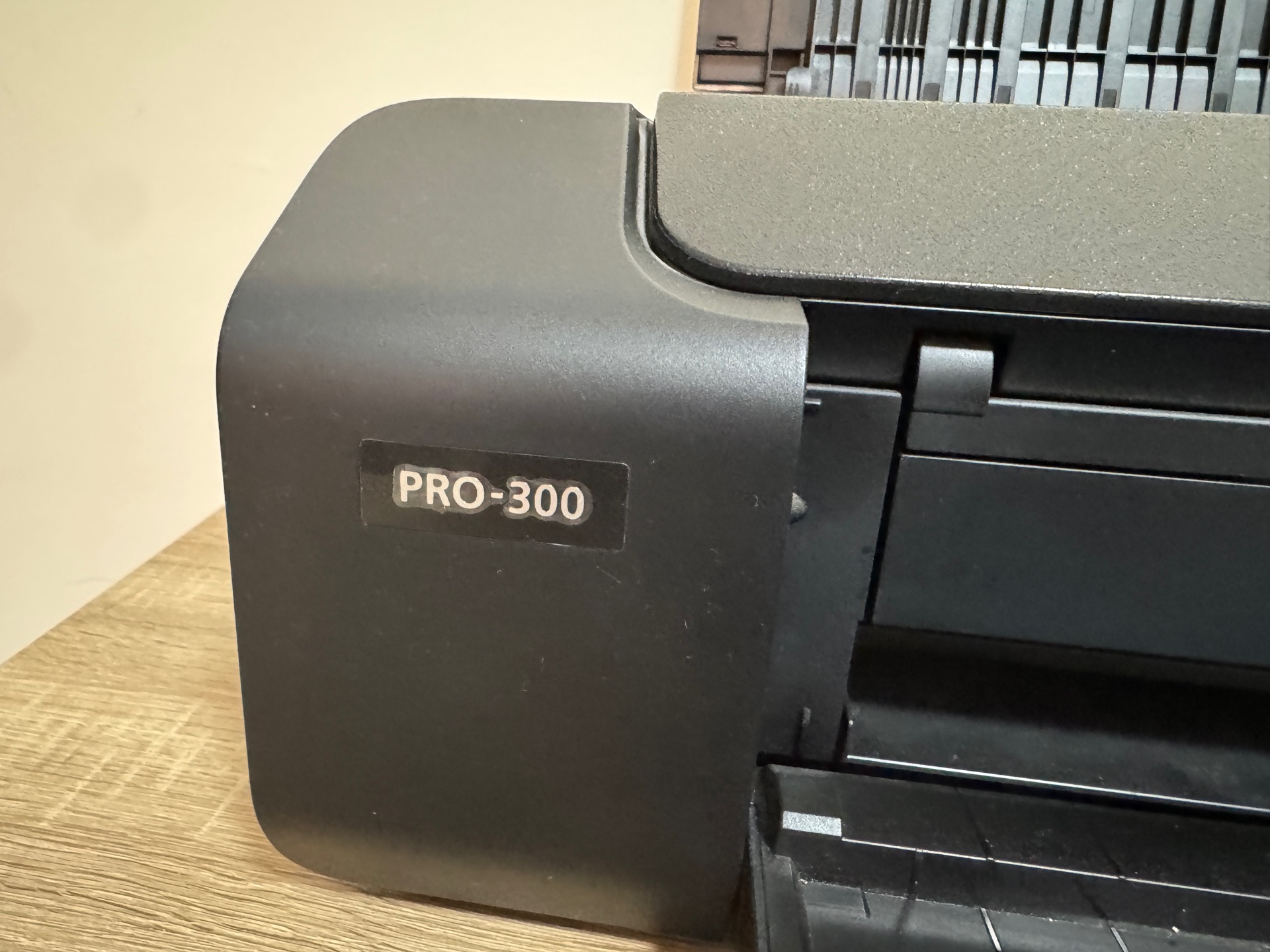 Canon pro-300 printer - Image 3