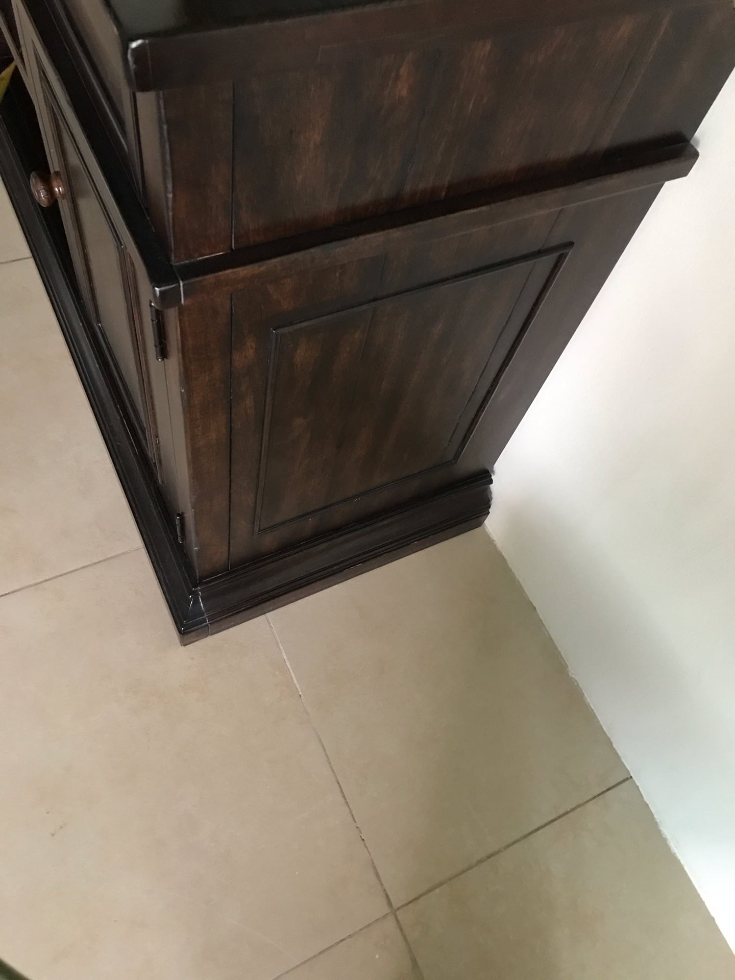 High quality Cupboard  - Image 4