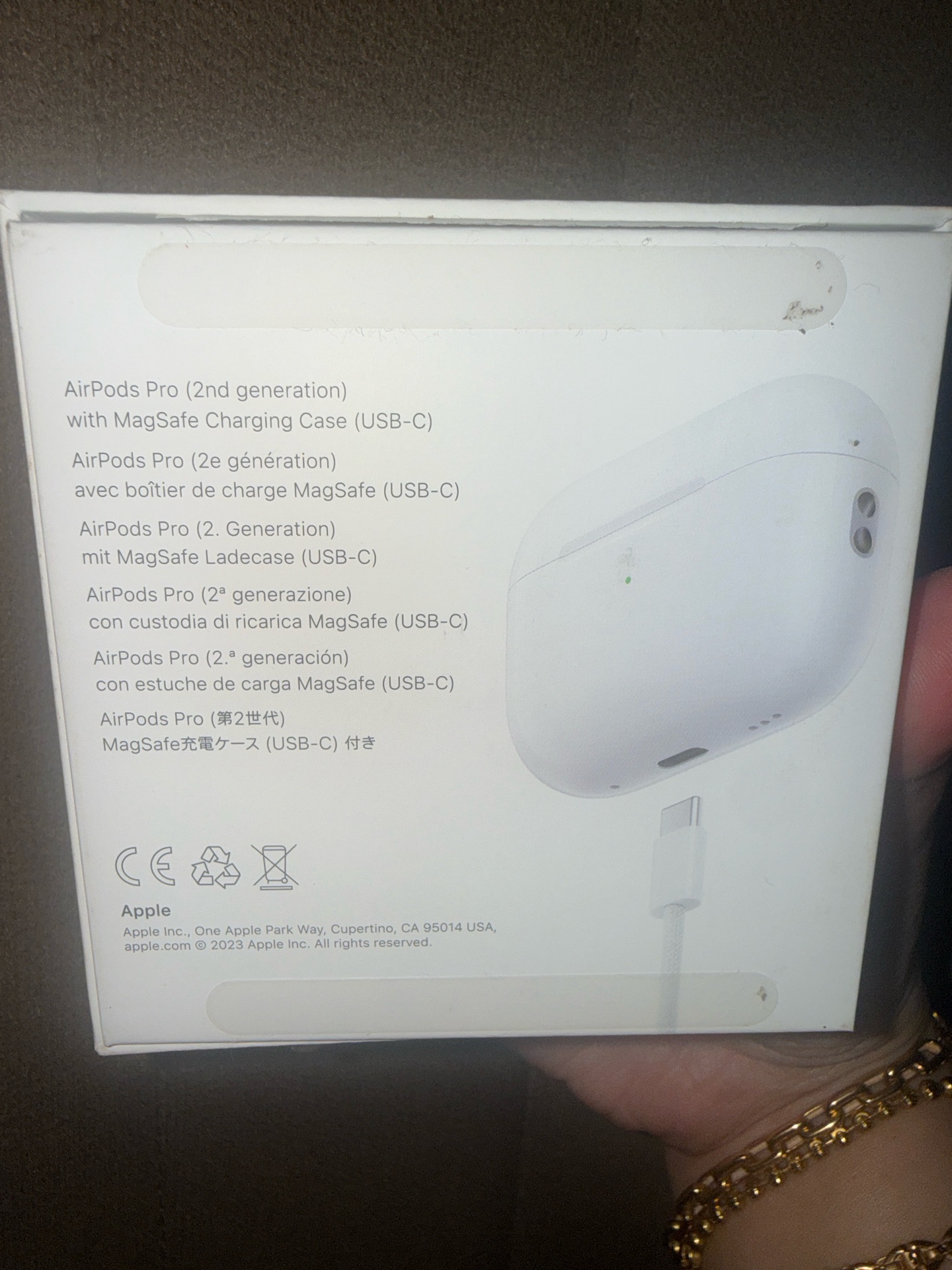 AirPods Pro 2 with MagSafe charging  - Image 5