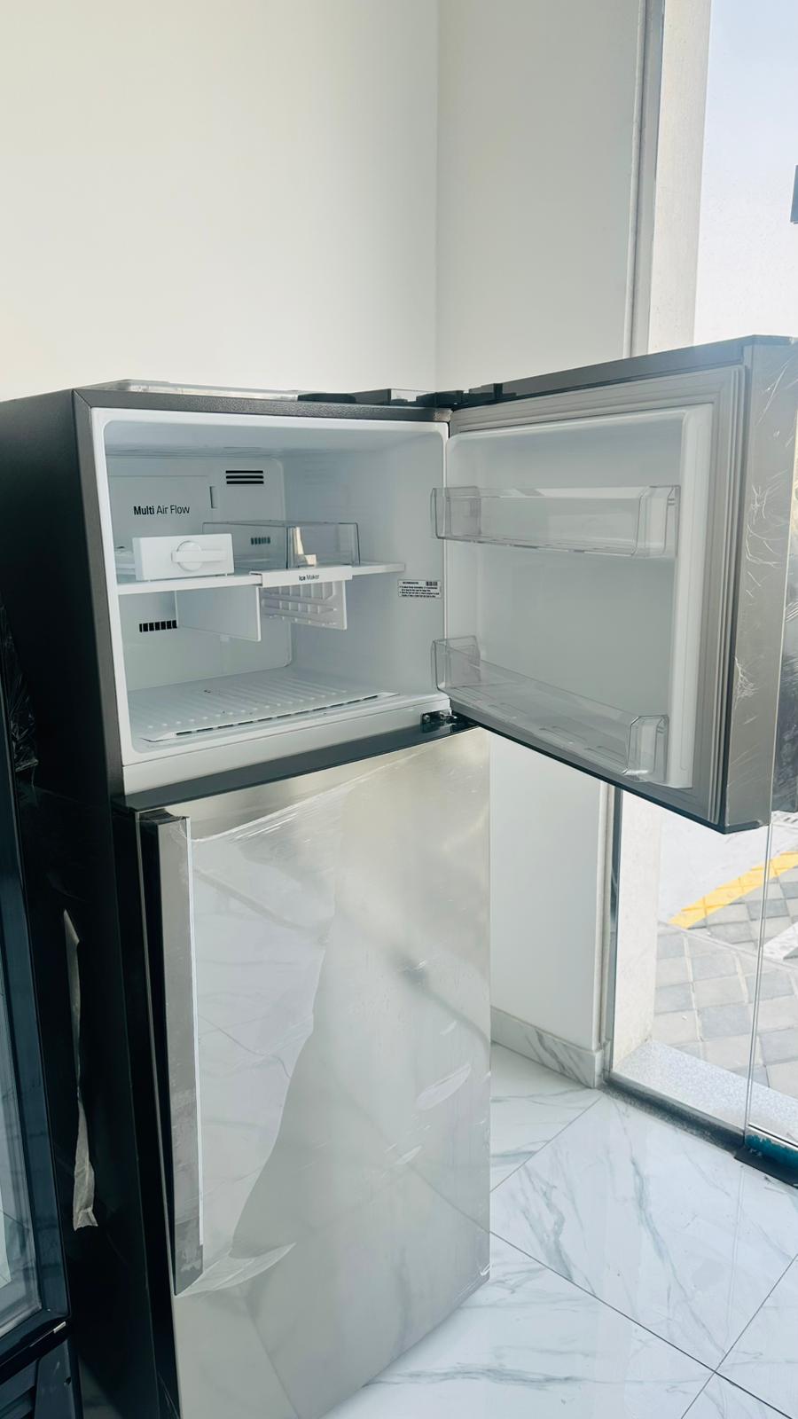 LG Refrigerator-Freezer for sale - Image 2