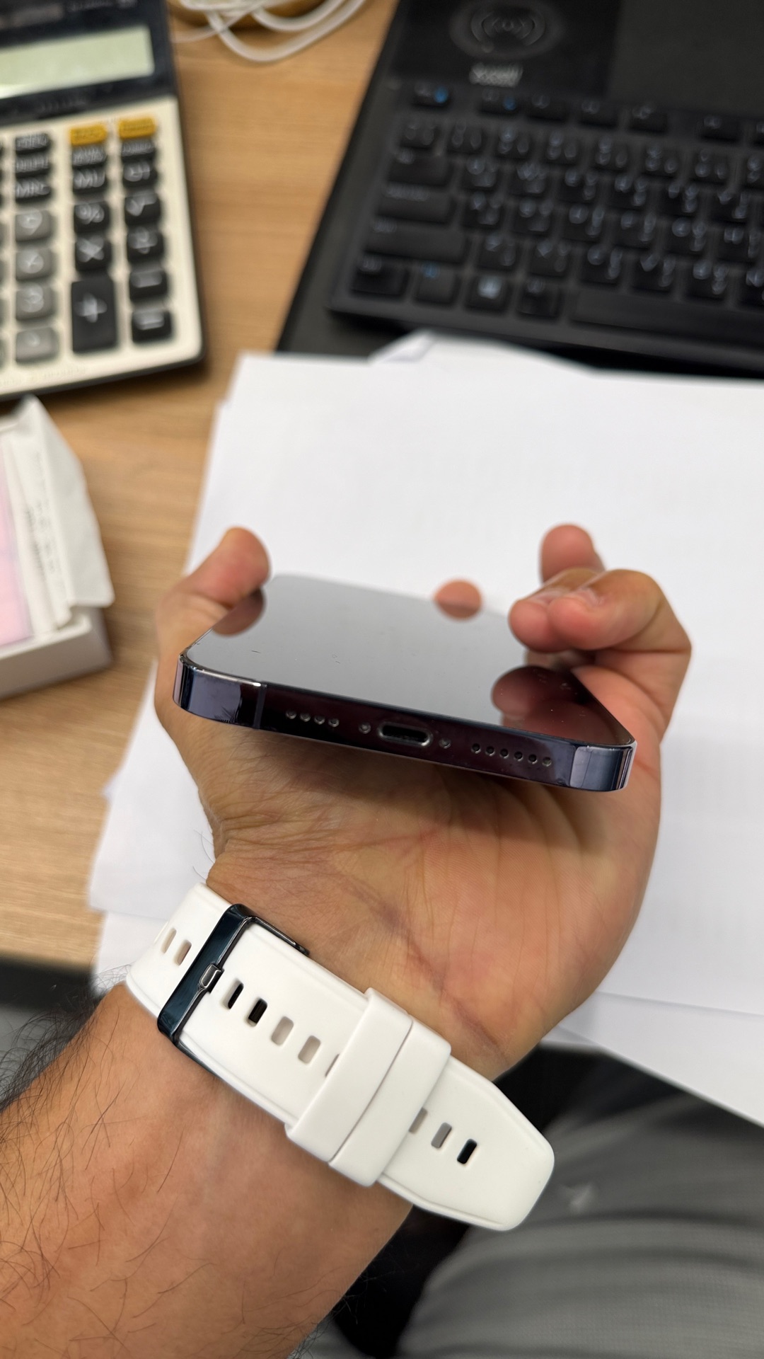 Apple iphone 14 pro max 256 gb purple colour  - Image 3
