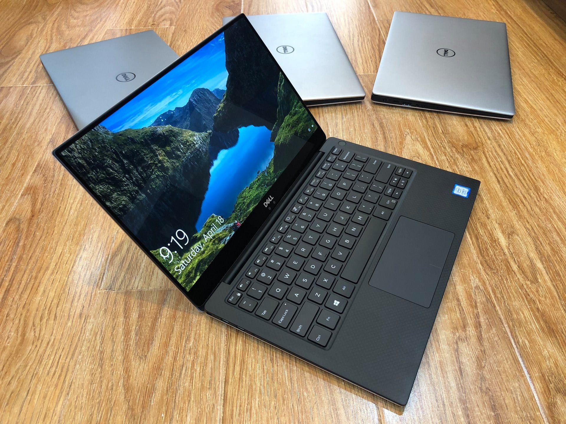 Dell xps-13 7390 i7 Laptop  - Image 2