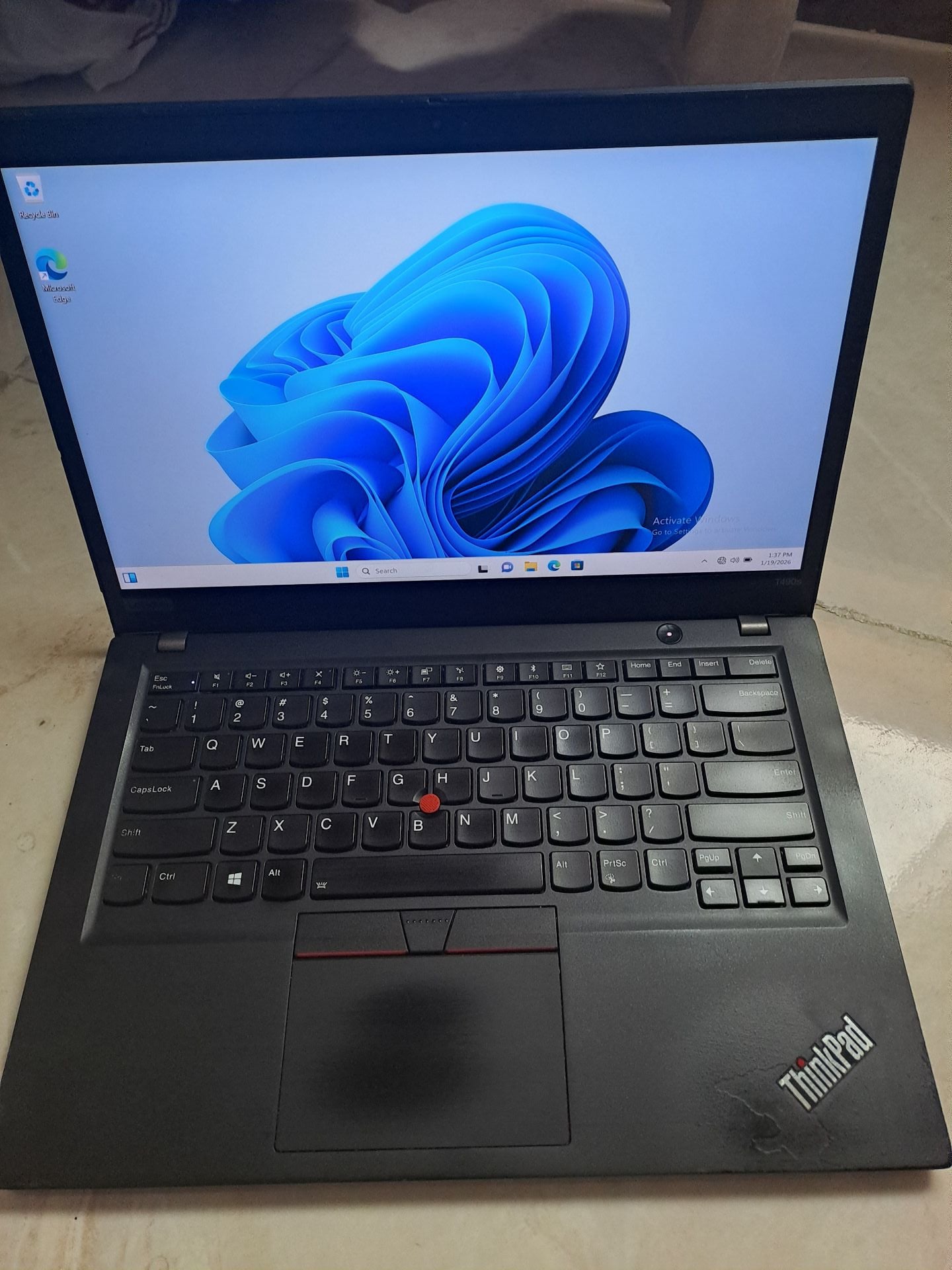 Lenovo ThinkPad T490s  - Image 4
