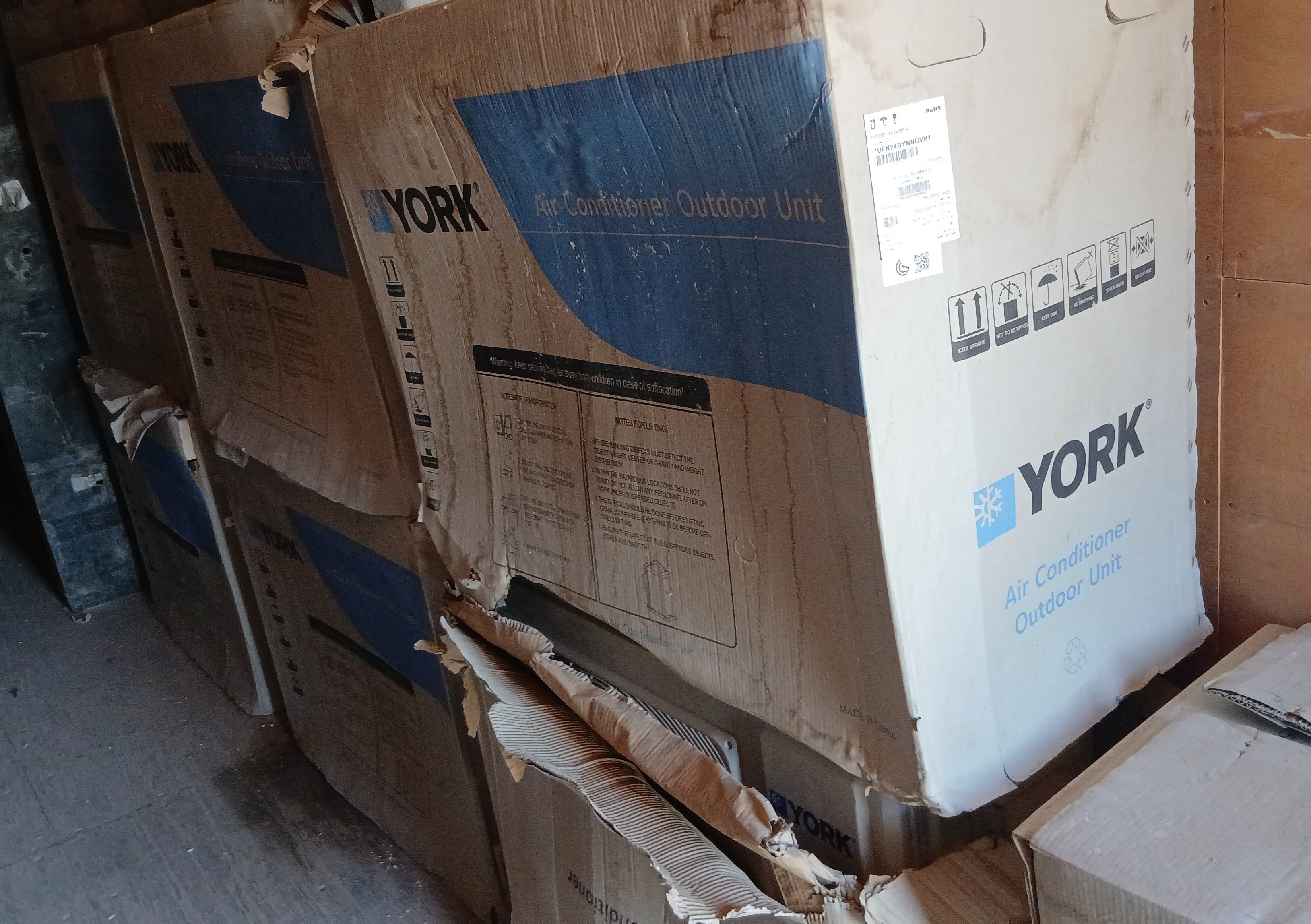 2 ton YORK Split Ac Brand New  - Image 3