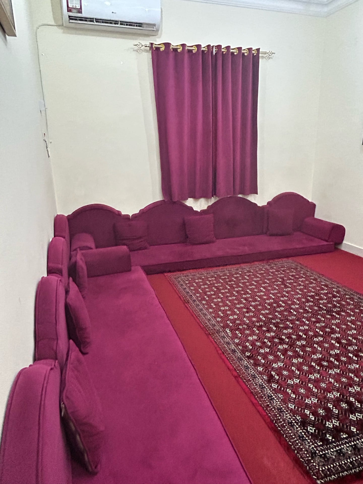 Curtains, carpet, and sofa - Image 5