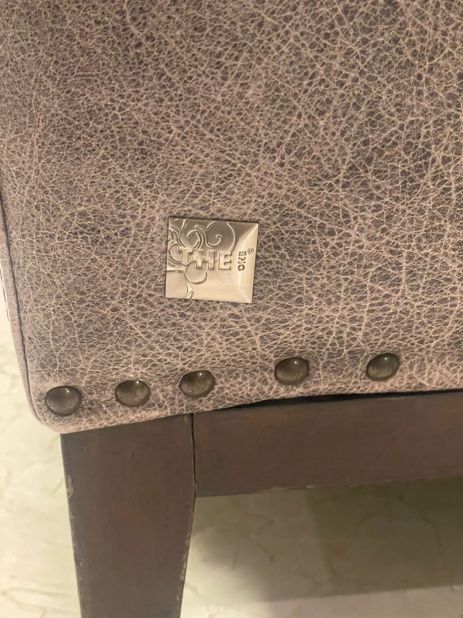 THE ONE Brand Seats - Image 1