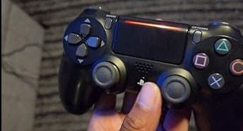 Sony Playstation 4 controllers - Image 3