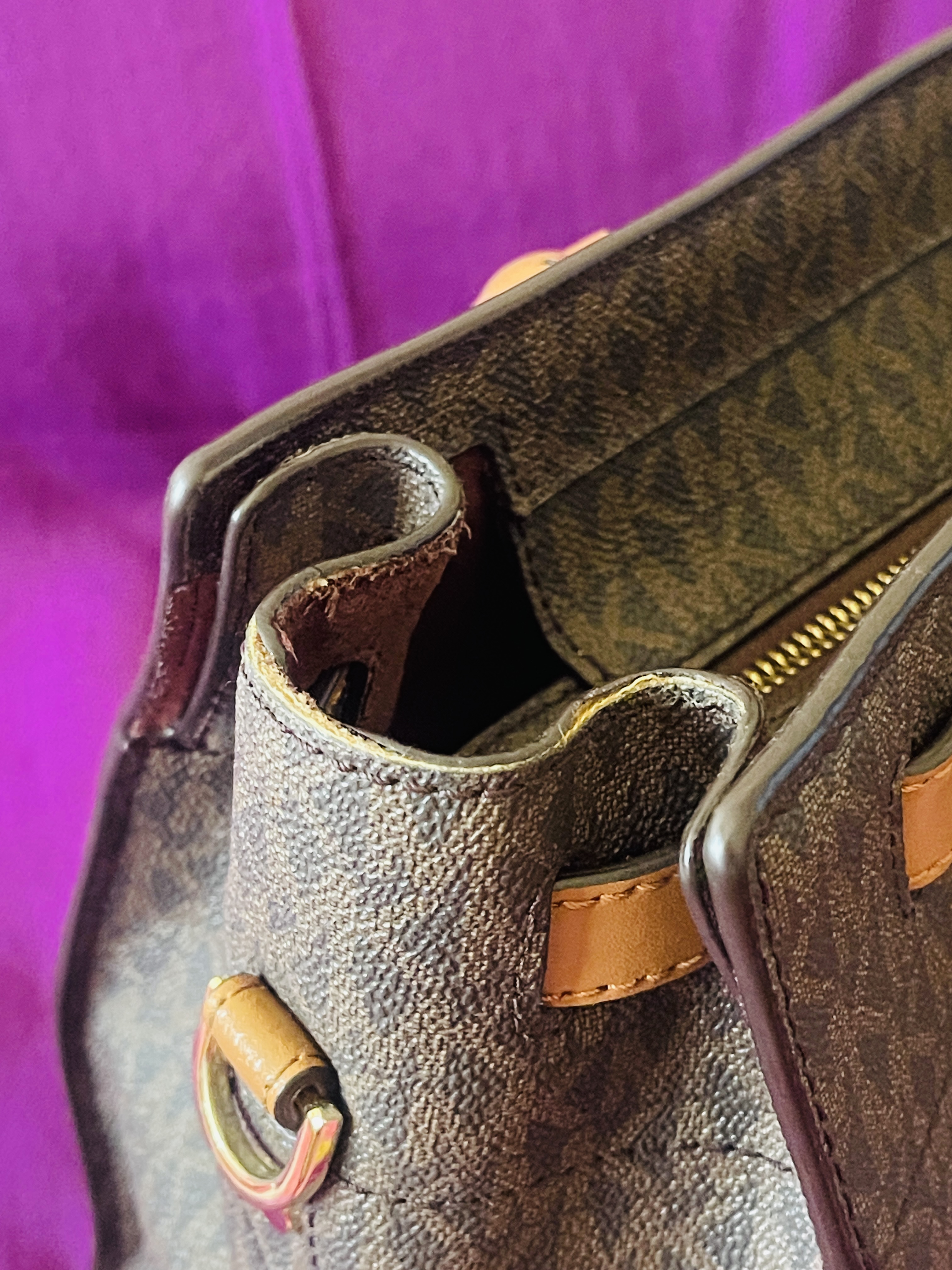 Original Pre-loved Michael Kors bag - Image 9