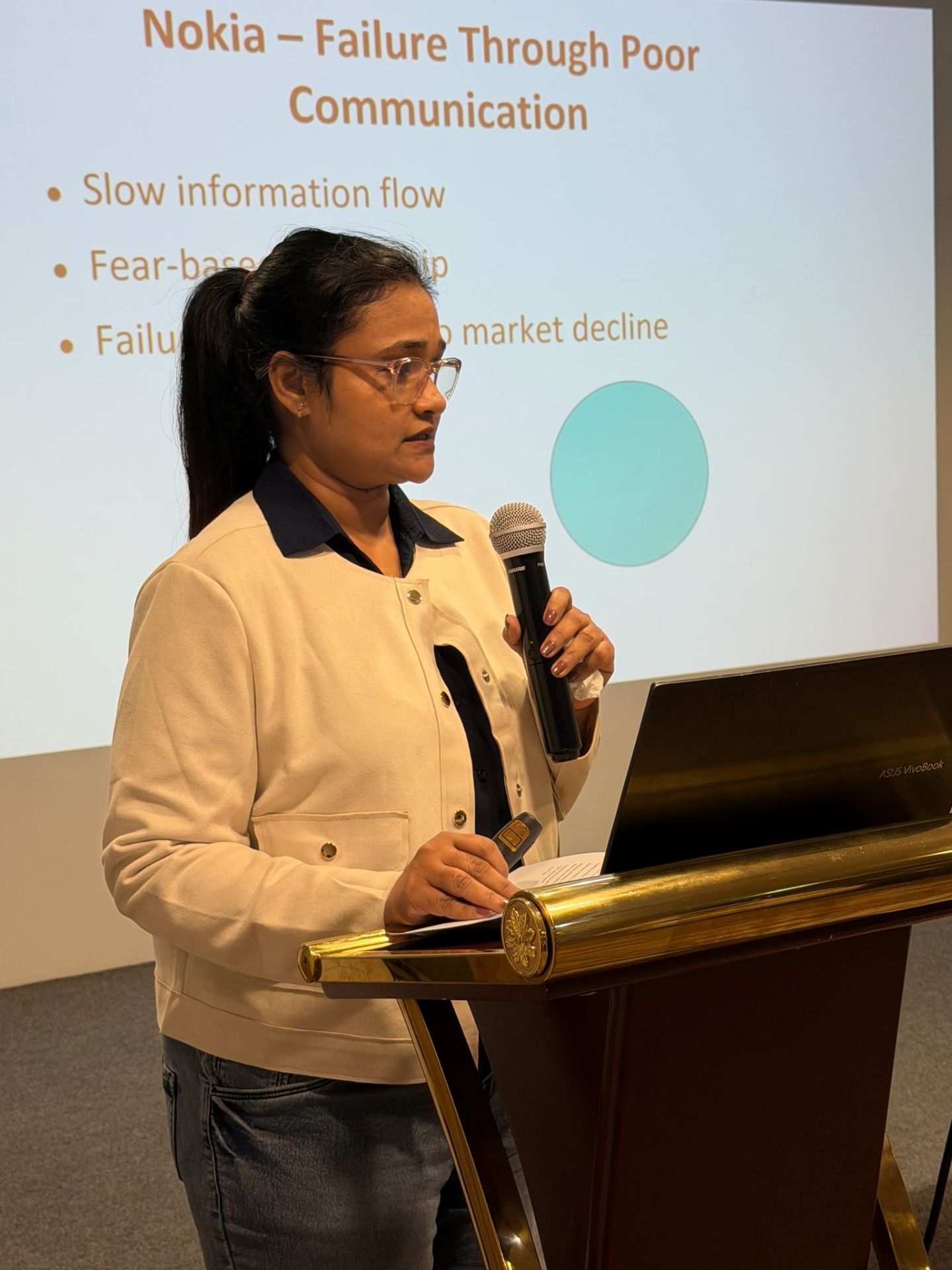 Transform Your Presentation. Command Every Room in Doha. - Image 3