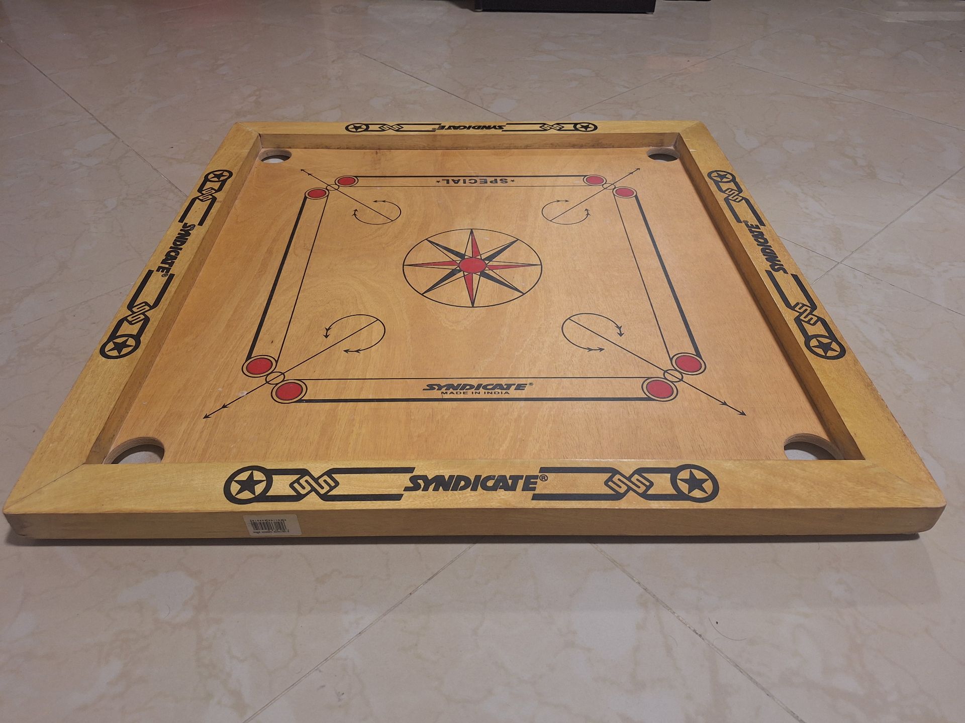 Carrom board rarely used - Image 1