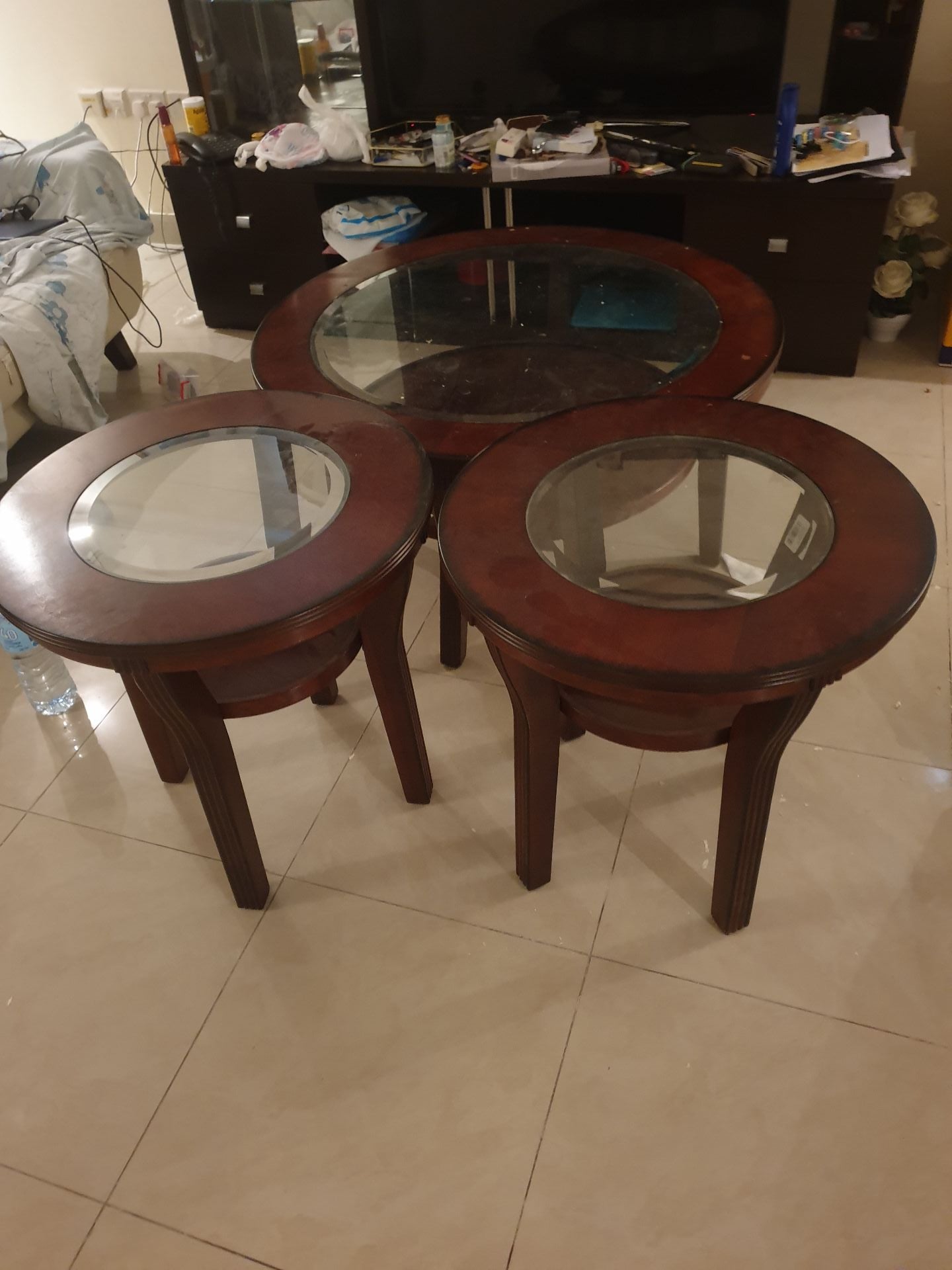 tables purchased from Qatar Airways employee - Image 2