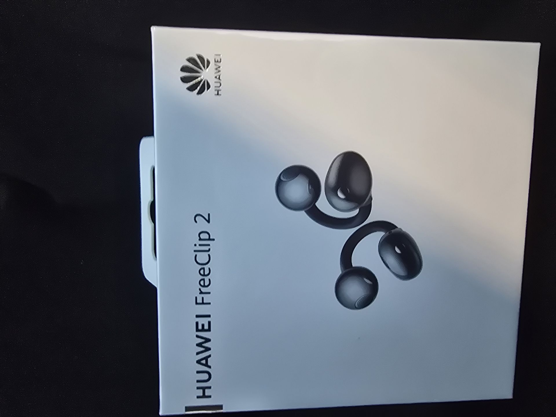 Huawei FreeClip 2 with Case - Image 7