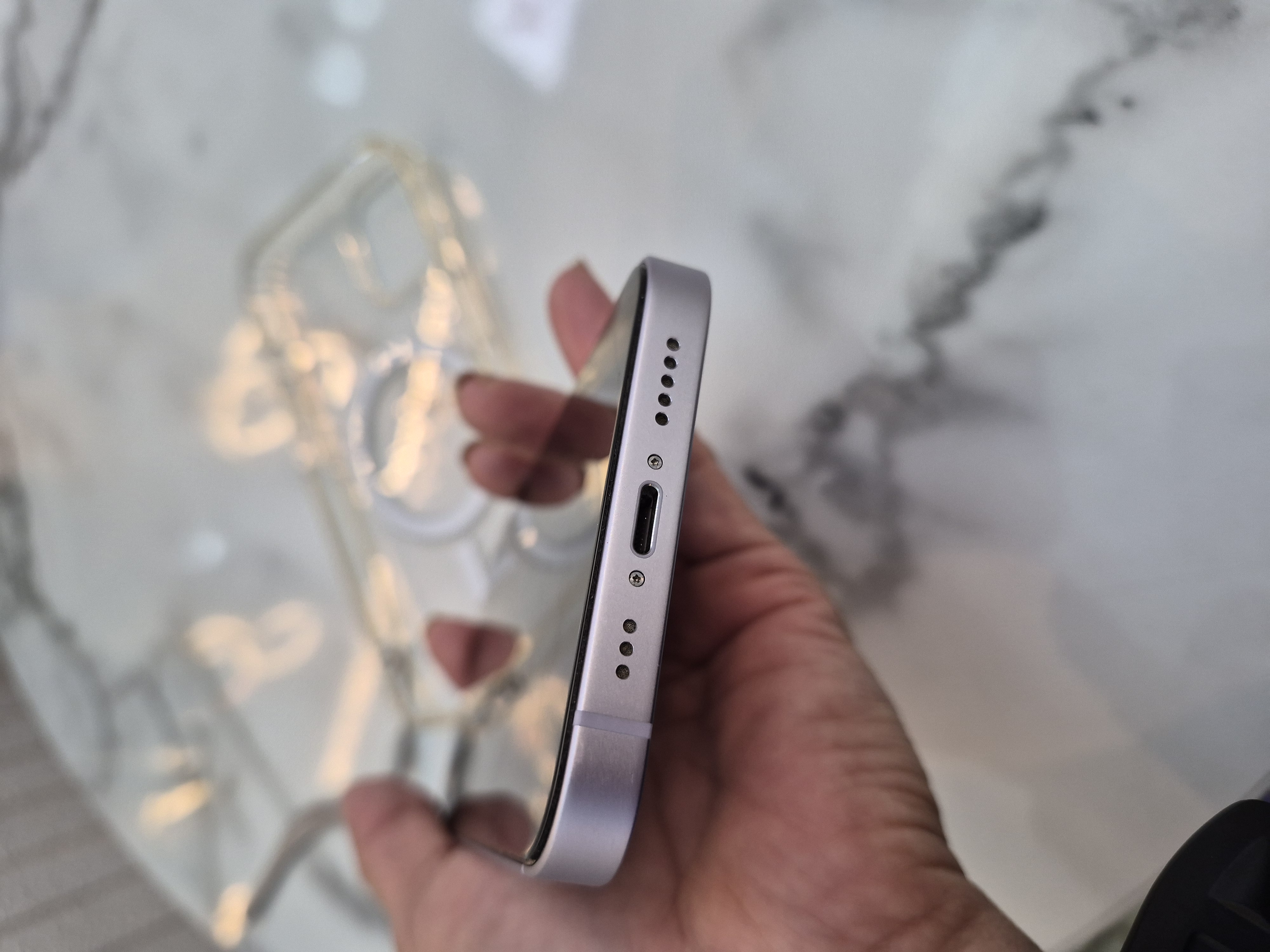 I phone 14 - Image 4