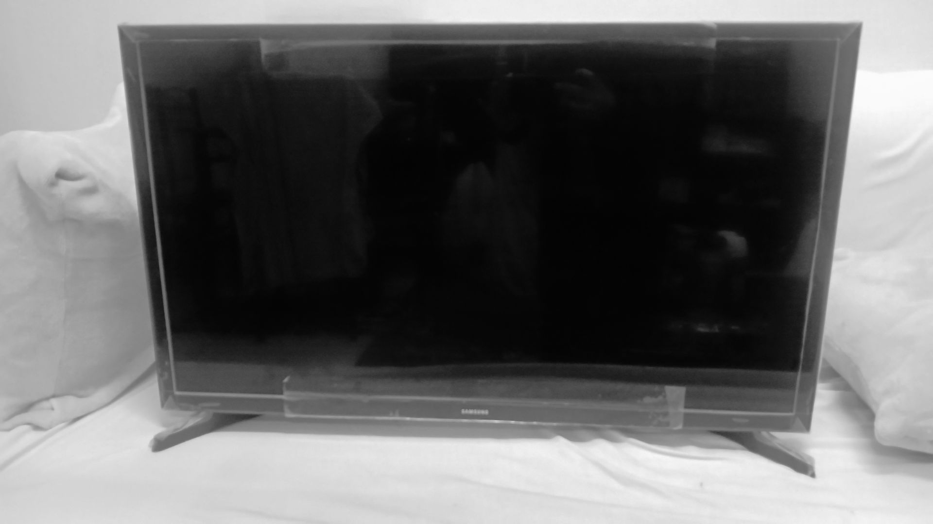 Samsung LED 32 inch Tv for sale - Image 2