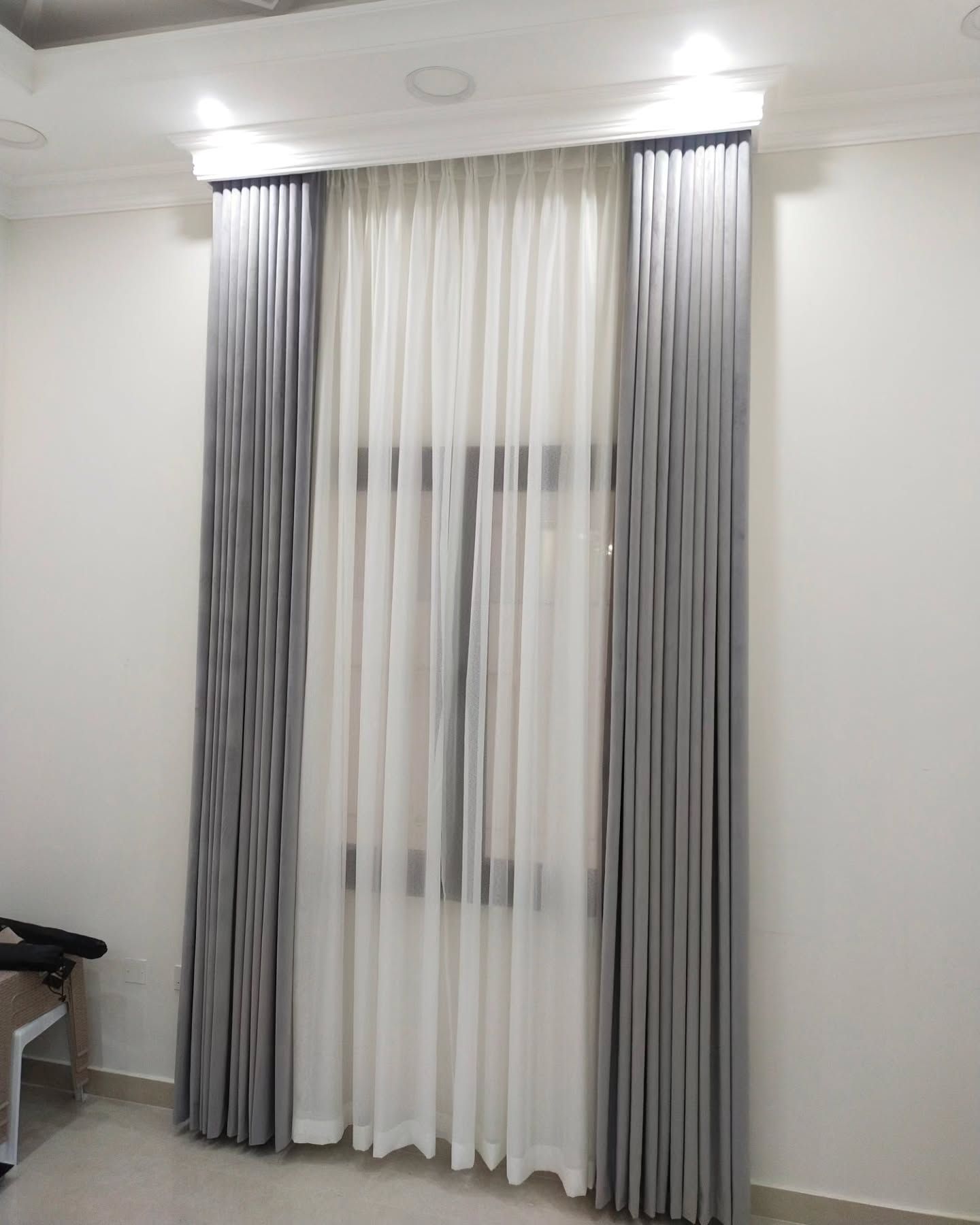 Brand New Curtains and Carpets for Home Decor - Image 8
