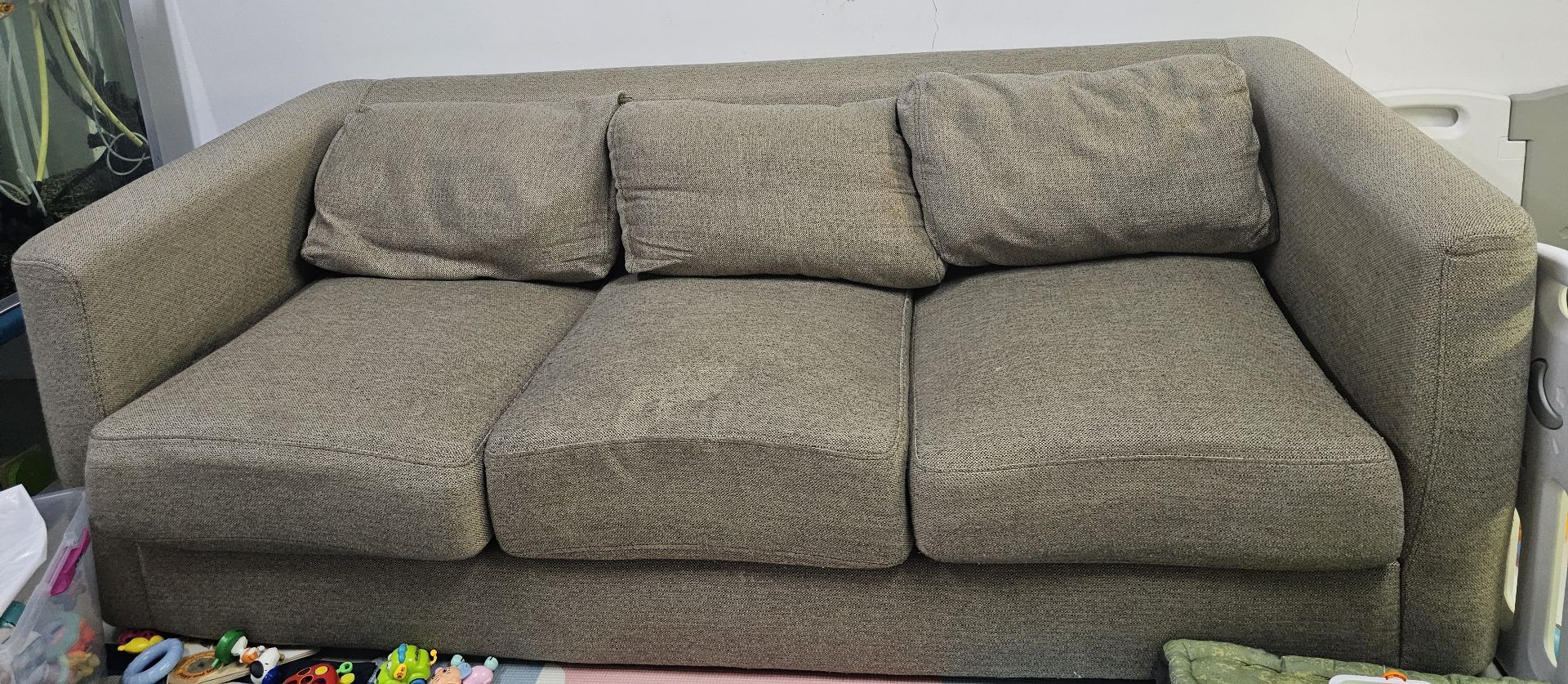 Sofas for sale - Image 4
