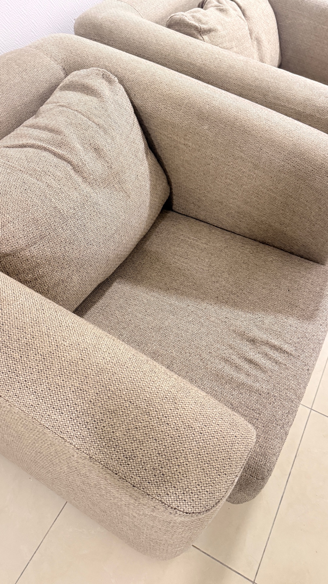 Luxury Sofa - Image 4