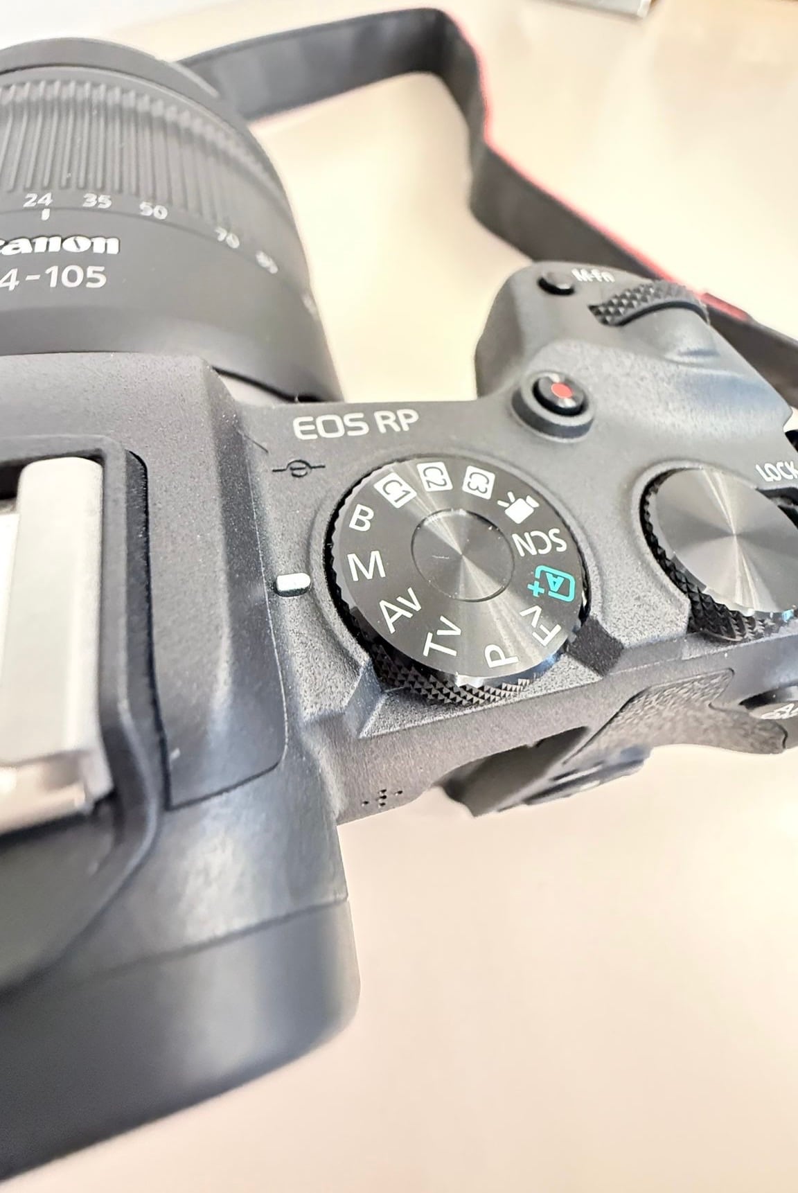 Like New Canon EOS RP (Full Frame) + RF 24-105mm Lens - Image 10