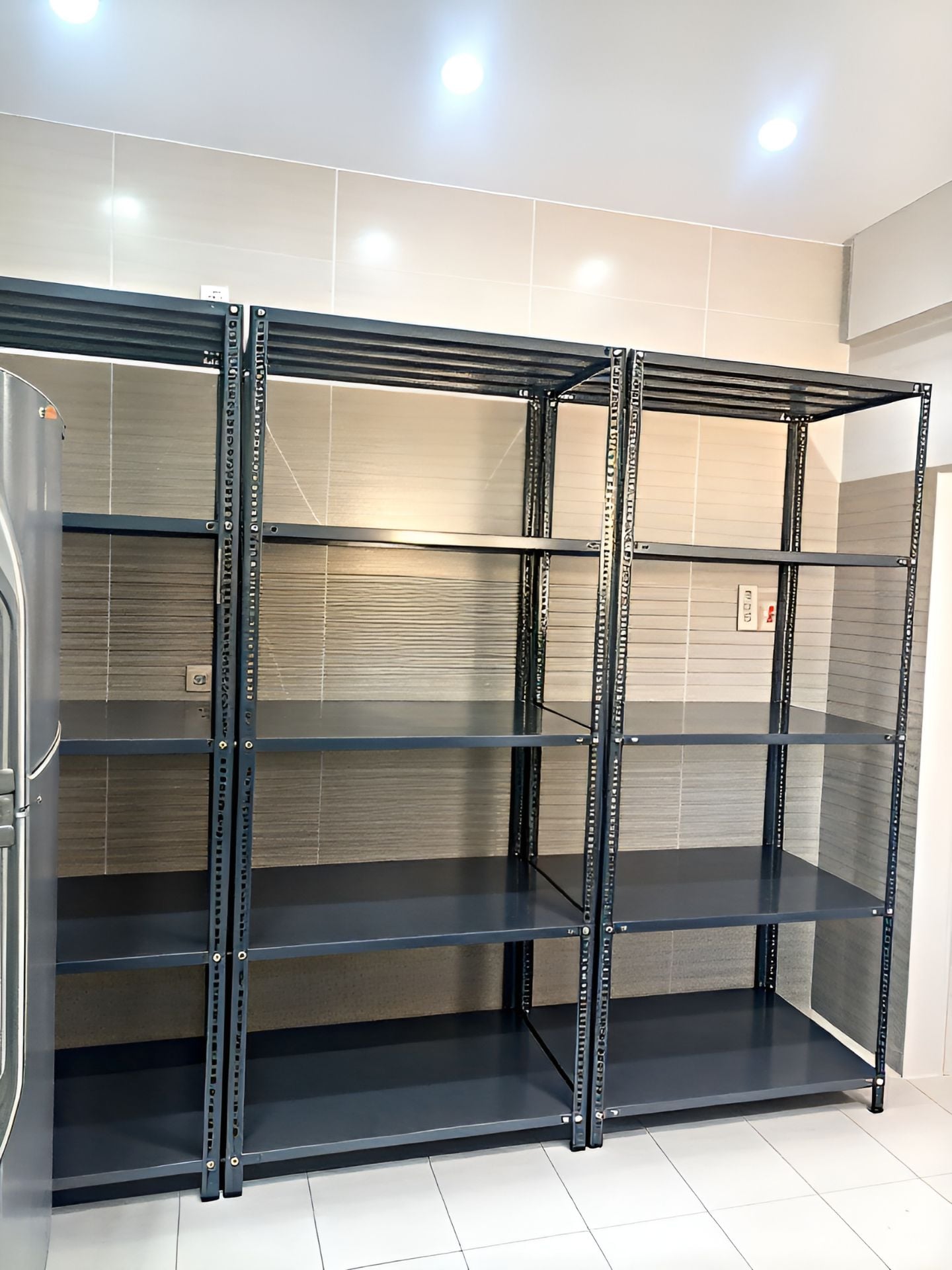 Heavy Duty Storage Rack available - Image 7