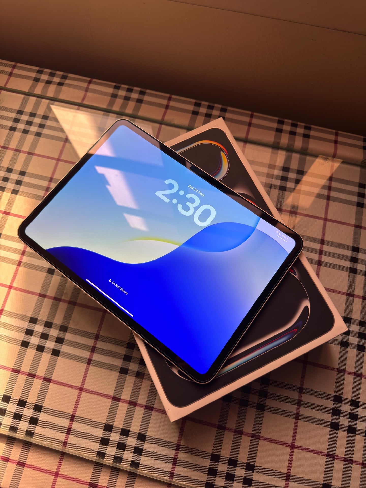 7th gen iPad pro m4 chip 11 inch and Apple Pencil pro and keyboard - Image 1