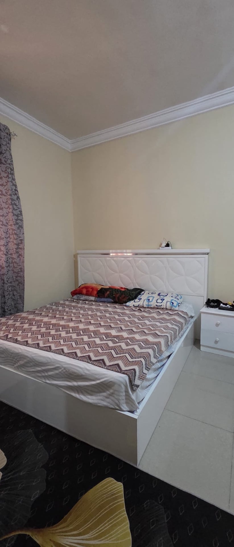 Bedroom set - Image 1